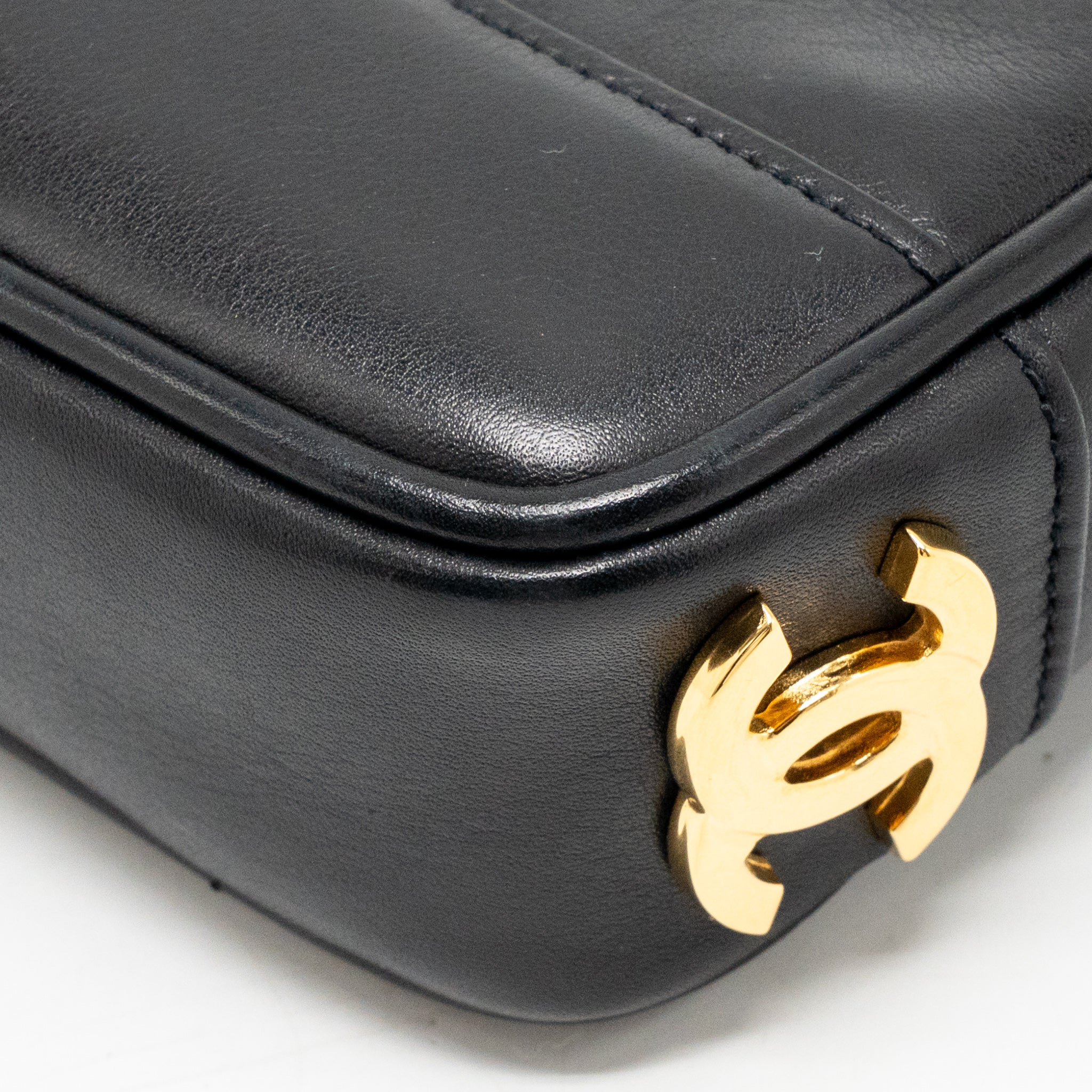 CHANEL VINTAGE CC LOGO FLAP BELT BAG SMOOTH CALFSKIN BLACK GHW