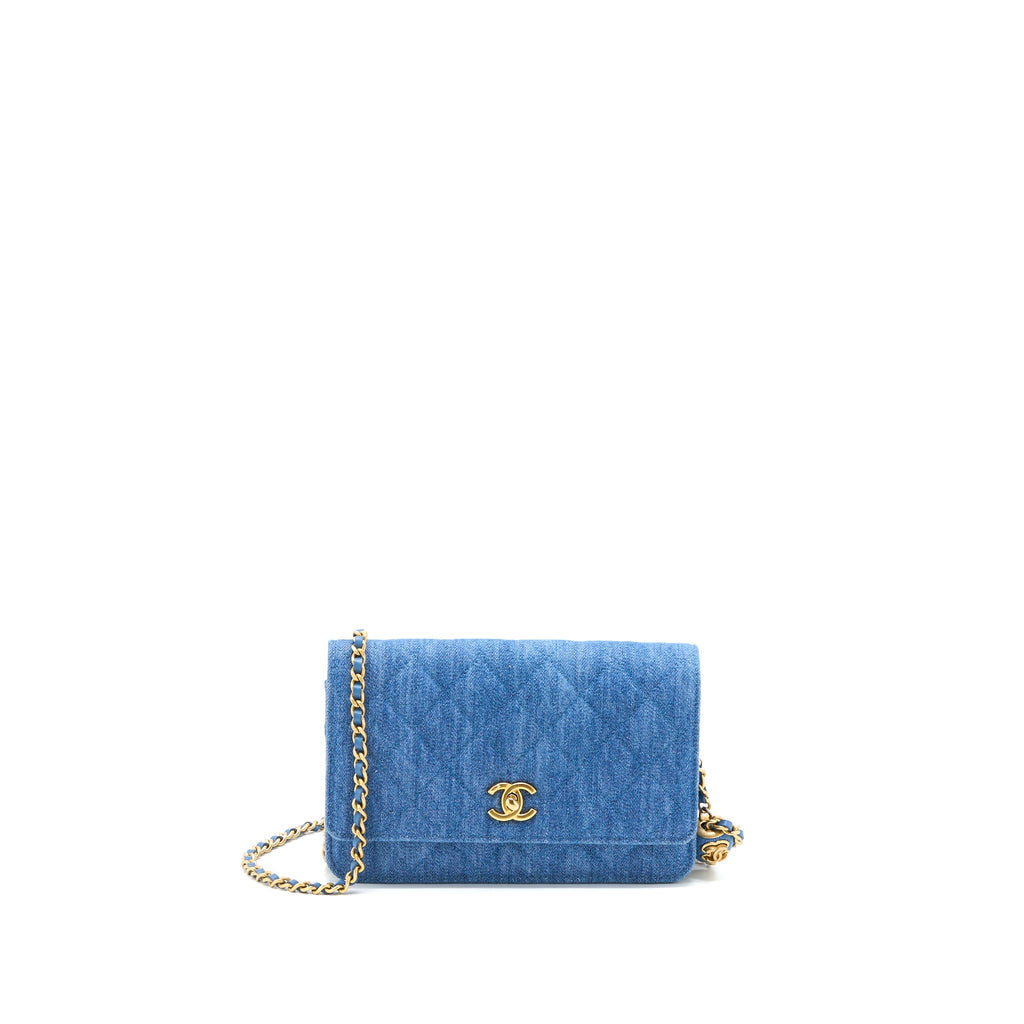 CHANEL PEARL CRUSH WALLET ON CHAIN DENIM LIGHT BLUE GHW (MICROCHIP)