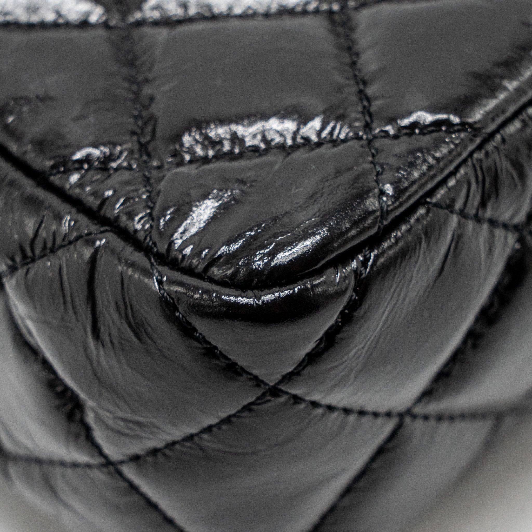 CHANEL 23P HOBO BAG SHINY CALFSKIN BLACK BRUSHED GHW(MICROCHIP)