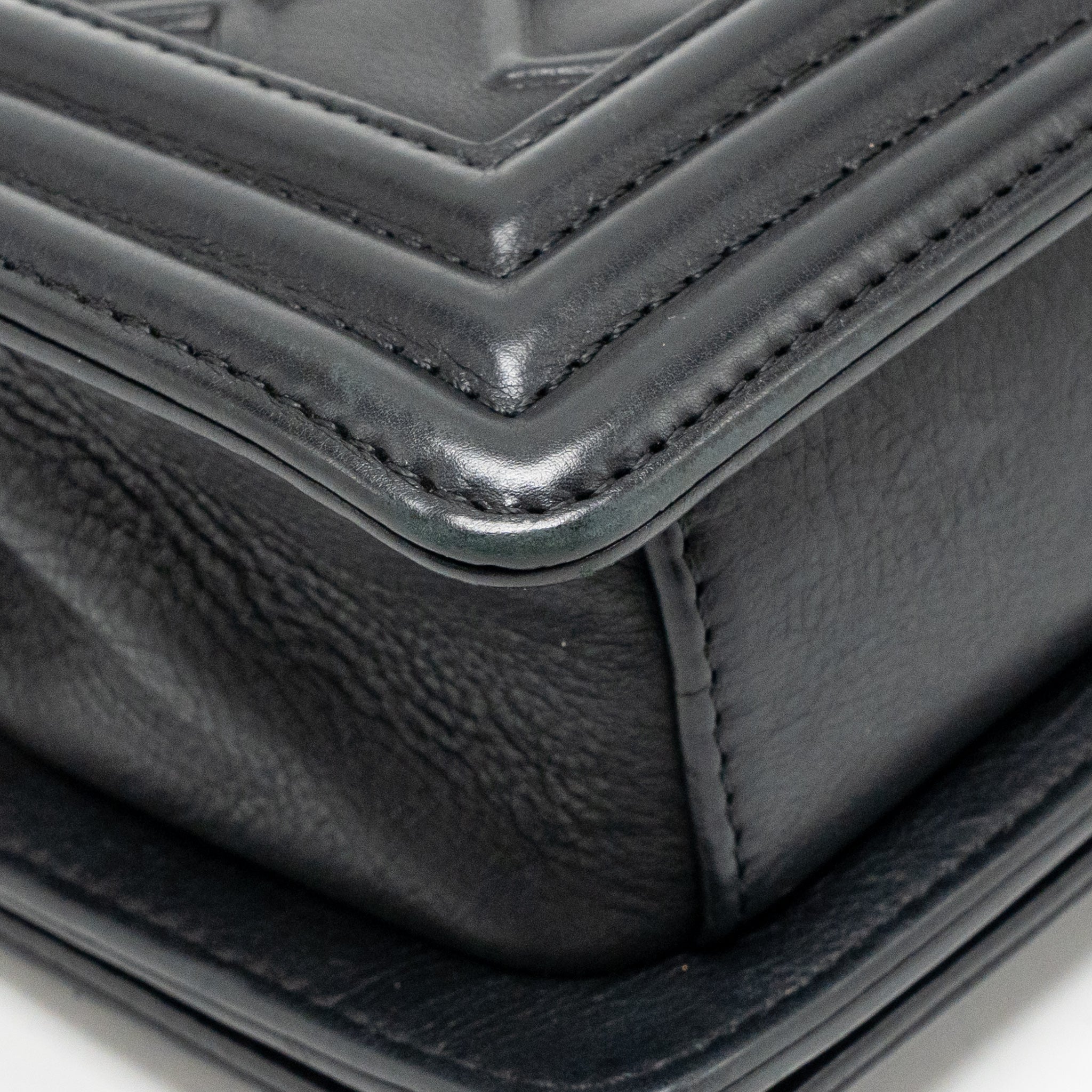 CHANEL SMALL BOY BAG ARABESQUE CALFSKIN BLACK RUTHENIUM SHW