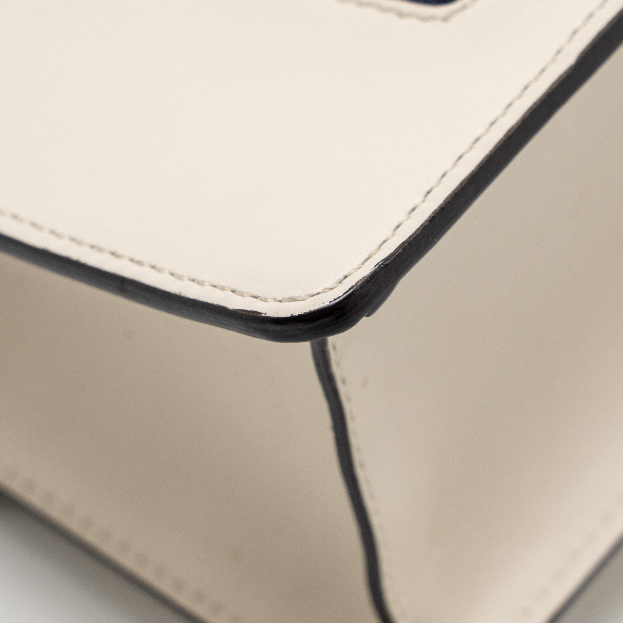 GUCCI MINI SYLVIE CHAIN BAG CALFSKIN WHITE/MULTICOLOUR GHW