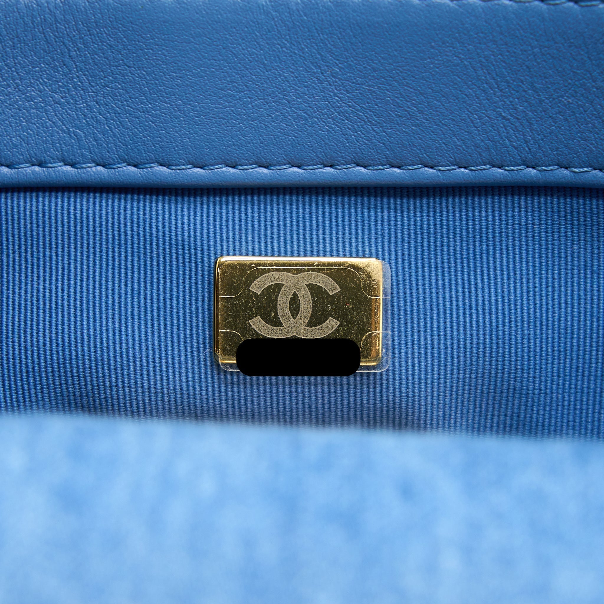 CHANEL 22P SMALL 19 BAG DENIM LIGHT BLUE MULTICOLOUR HARDWARE (MICROCHIP)