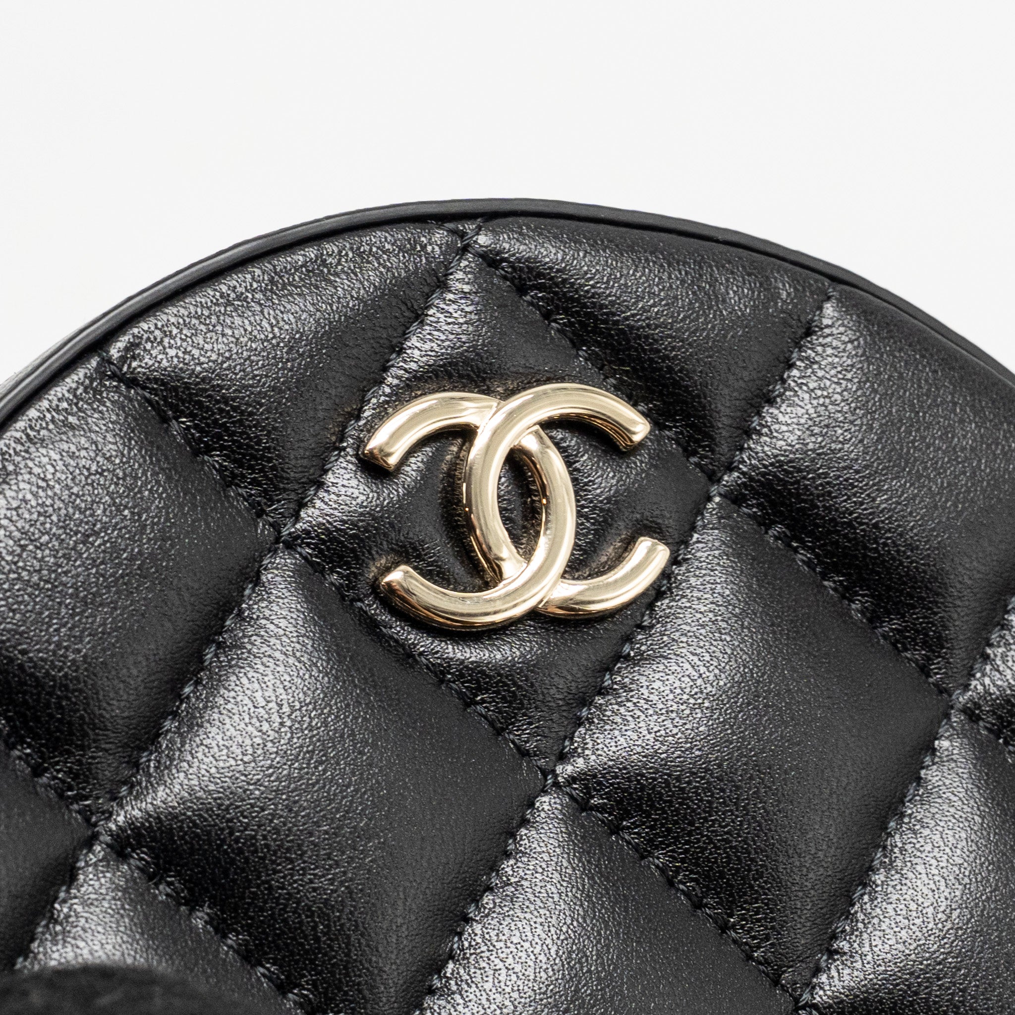 CHANEL 22C ROUND CLUTCH WITH CHAIN LAMBSKIN BLACK LGHW