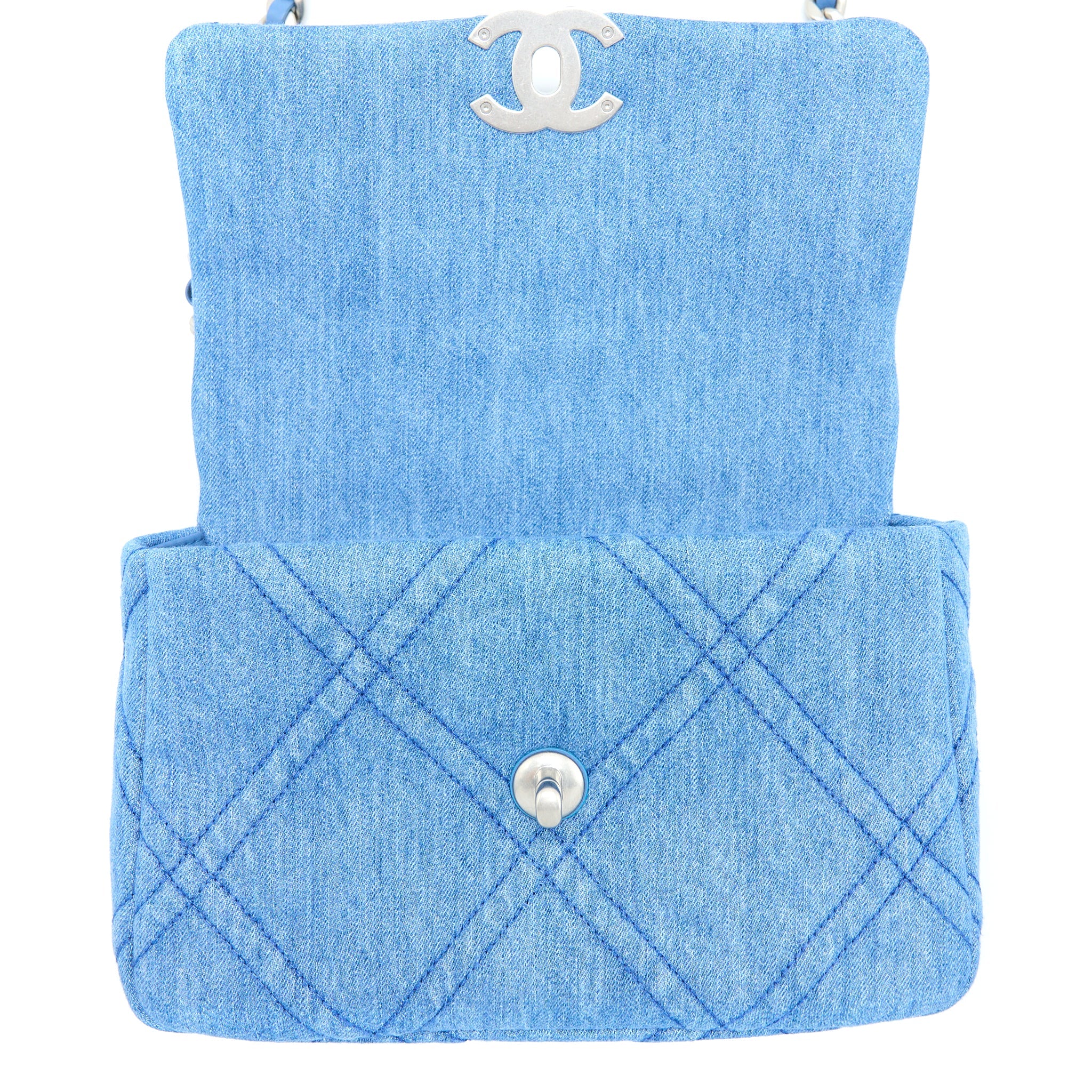 CHANEL 22P SMALL 19 BAG DENIM LIGHT BLUE MULTICOLOUR HARDWARE (MICROCHIP)