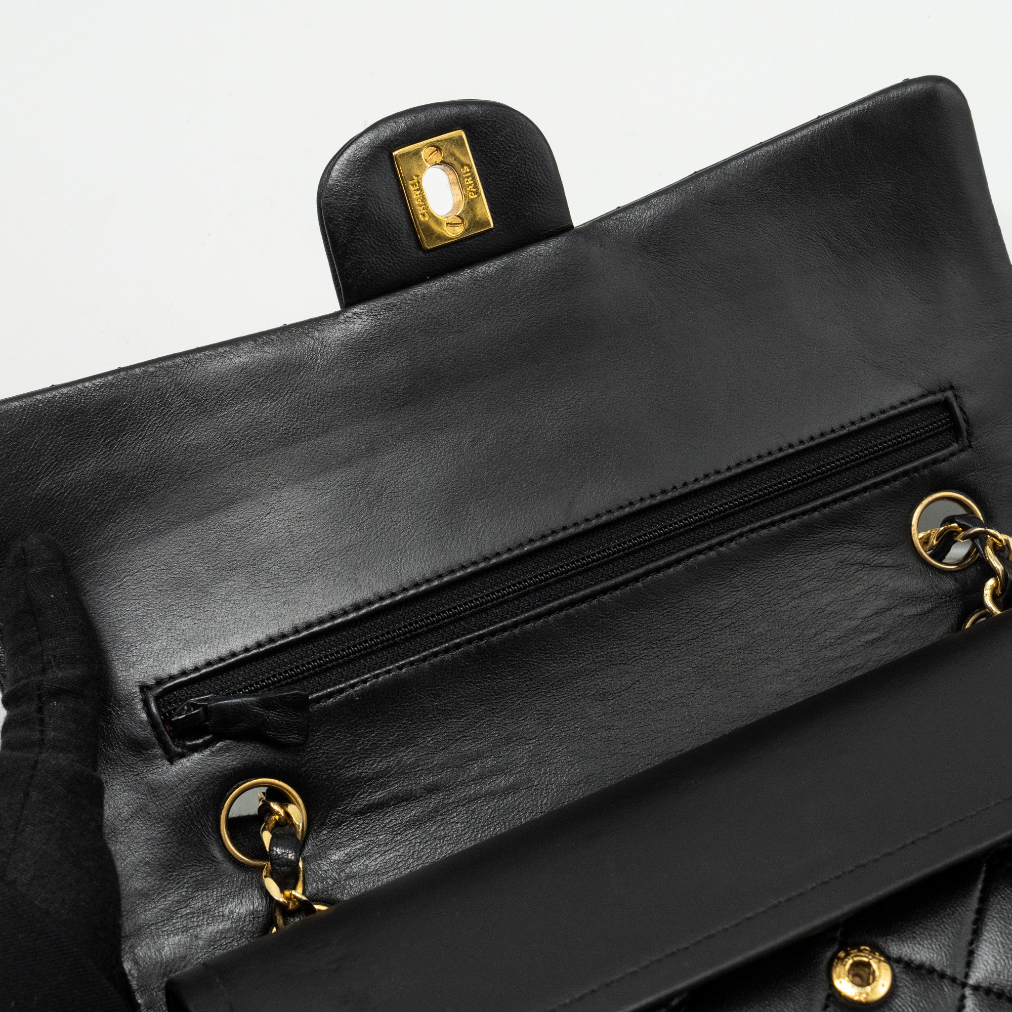 CHANEL VINTAGE MEDIUM CLASSIC DOUBLE FLAP BAG LAMBSKIN BLACK GHW