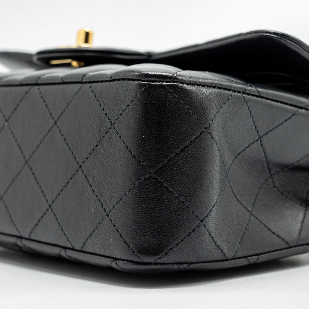 CHANEL SMALL CLASSIC DOUBLE FLAP BAG LAMBSKIN BLACK GHW (MICROCHIP)