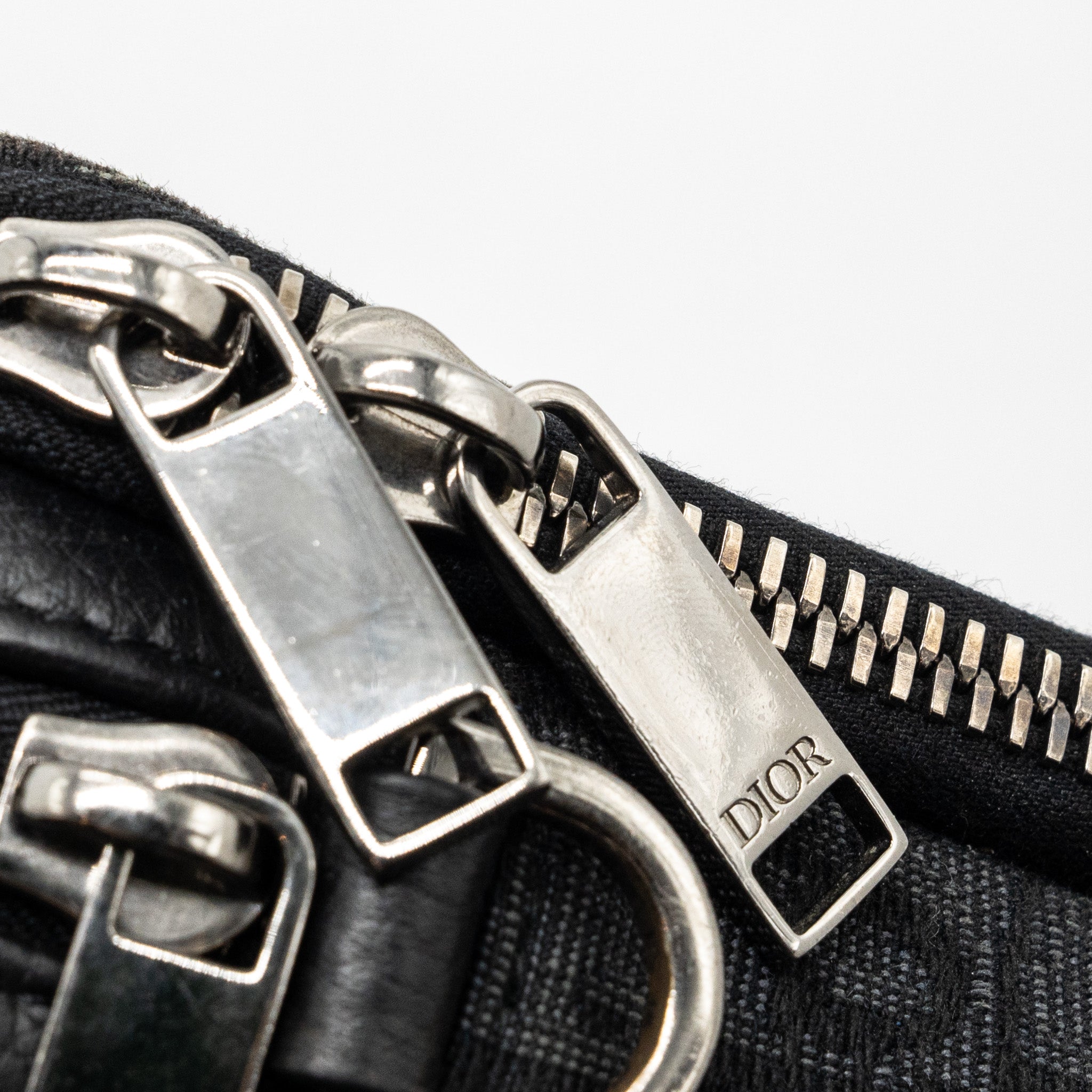 DIOR POUCH WITH STRAP BLACK DIOR OBLIQUE JACQUARD SHW