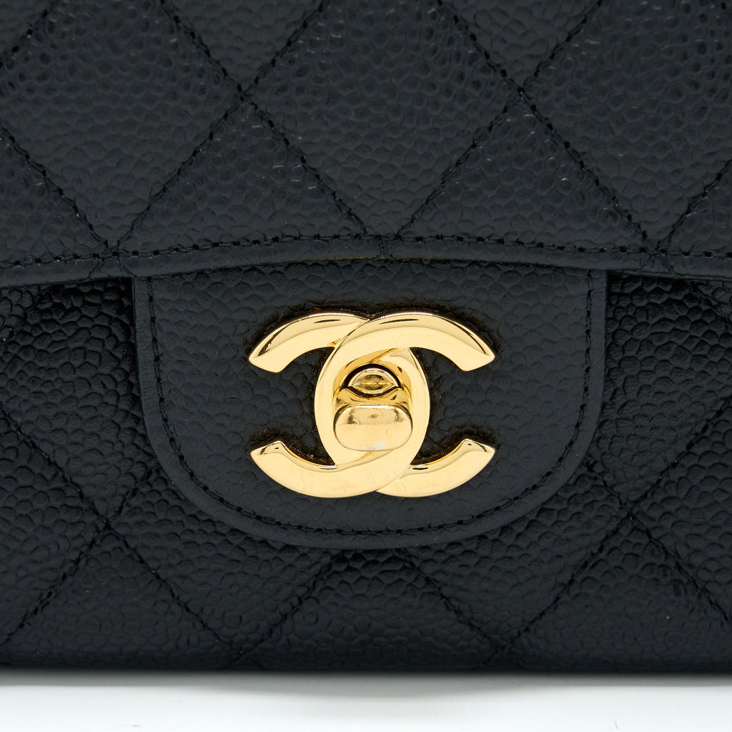 CHANEL MEDIUM CLASSIC DOUBLE FLAP BAG CAVIAR BLACK GHW