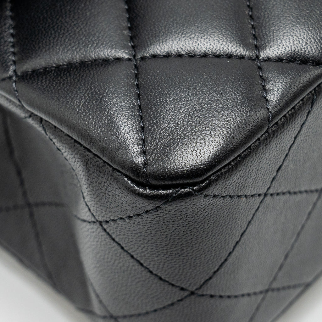 CHANEL SMALL CLASSIC DOUBLE FLAP BAG LAMBSKIN BLACK GHW (MICROCHIP)