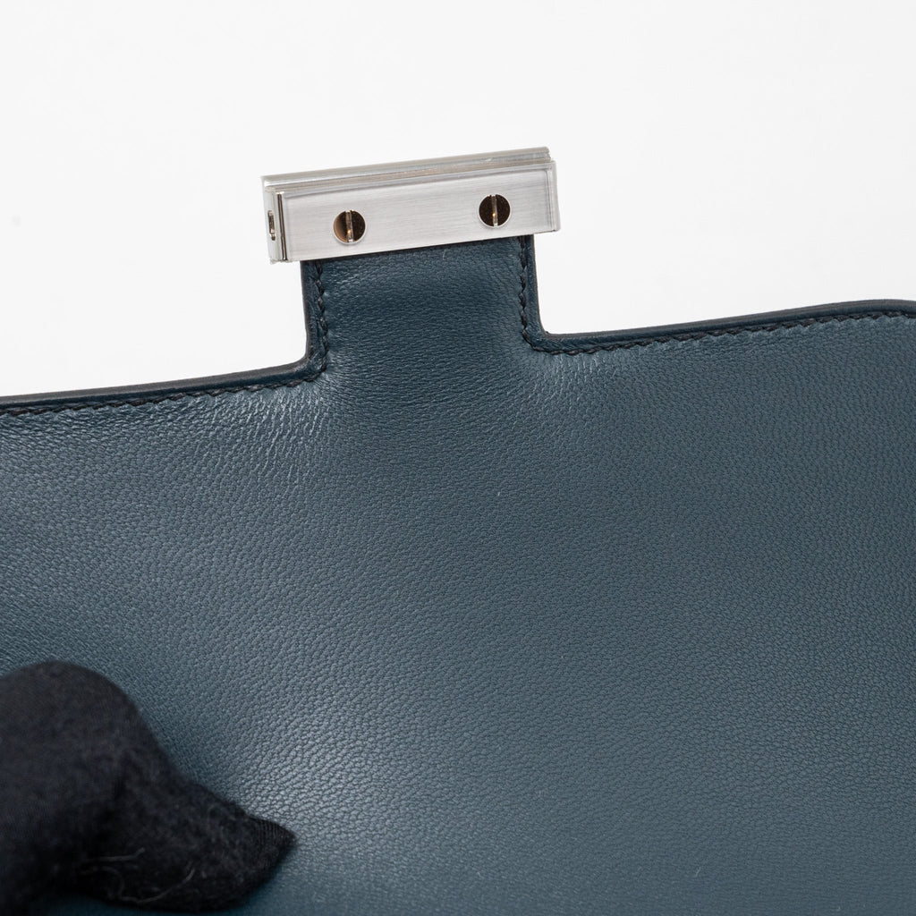 HERMES MINI CONSTANCE EVERCOLOR / ALLIGATOR BUCKLE VERT ROUSSEAU / VERT JADE SHW