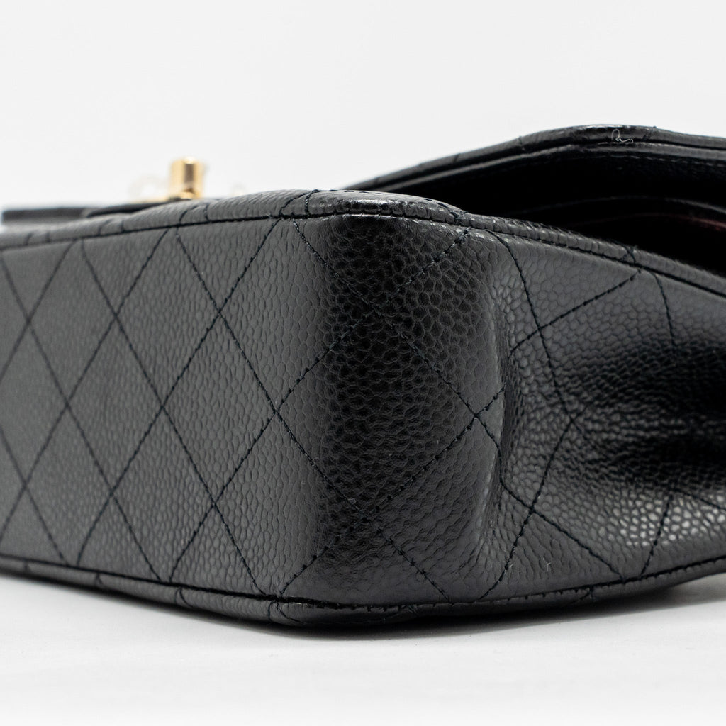 CHANEL MEDIUM CLASSIC DOUBLE FLAP BAG CAVIAR BLACK GHW(MICROCHIP)