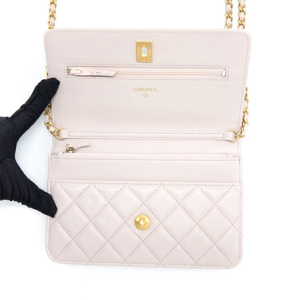 CHANEL PEARL CRUSH WALLET ON CHAIN LAMBSKIN LIALIC/LIGHT PURPLE BRUSHED GHW (MICROCHIP)