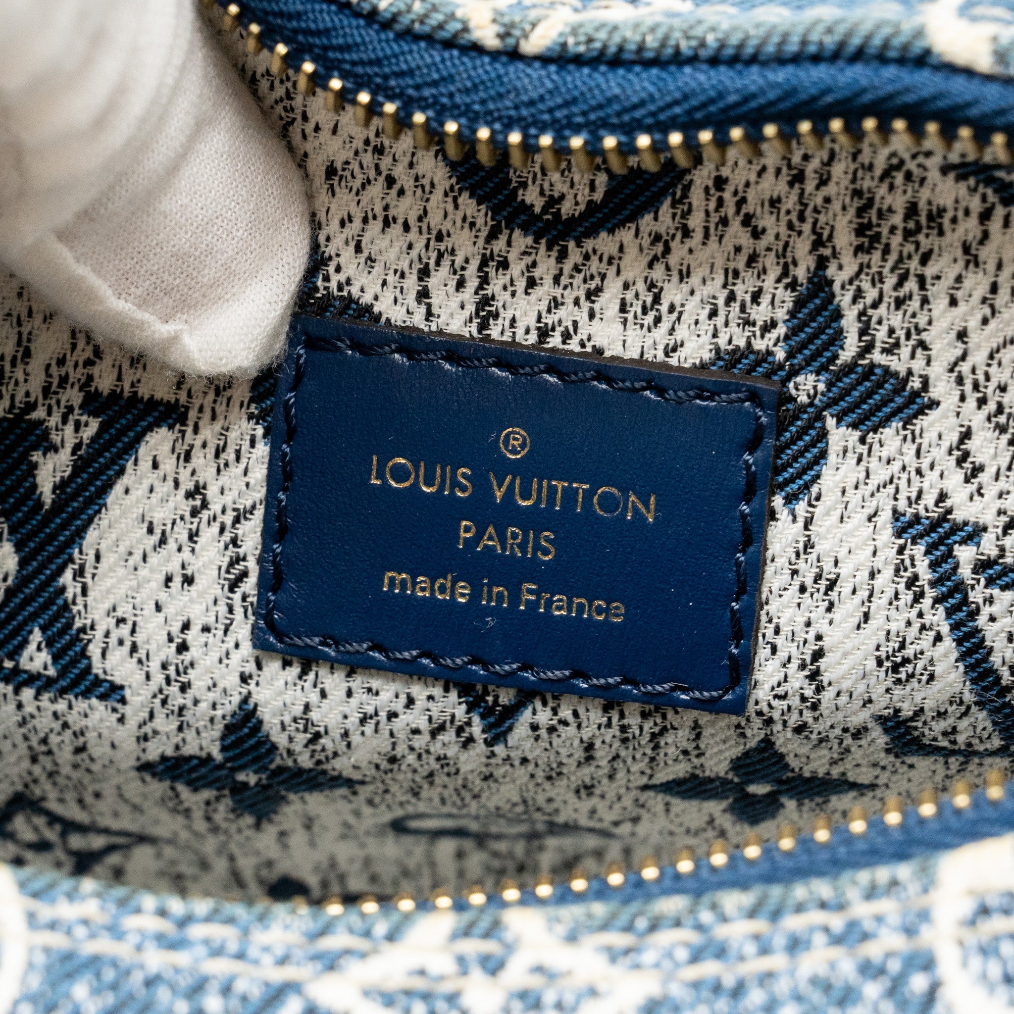 LOUIS VUITTON HALF-MOON LOOP BAGUETTE BAG DENIM BLUE GHW