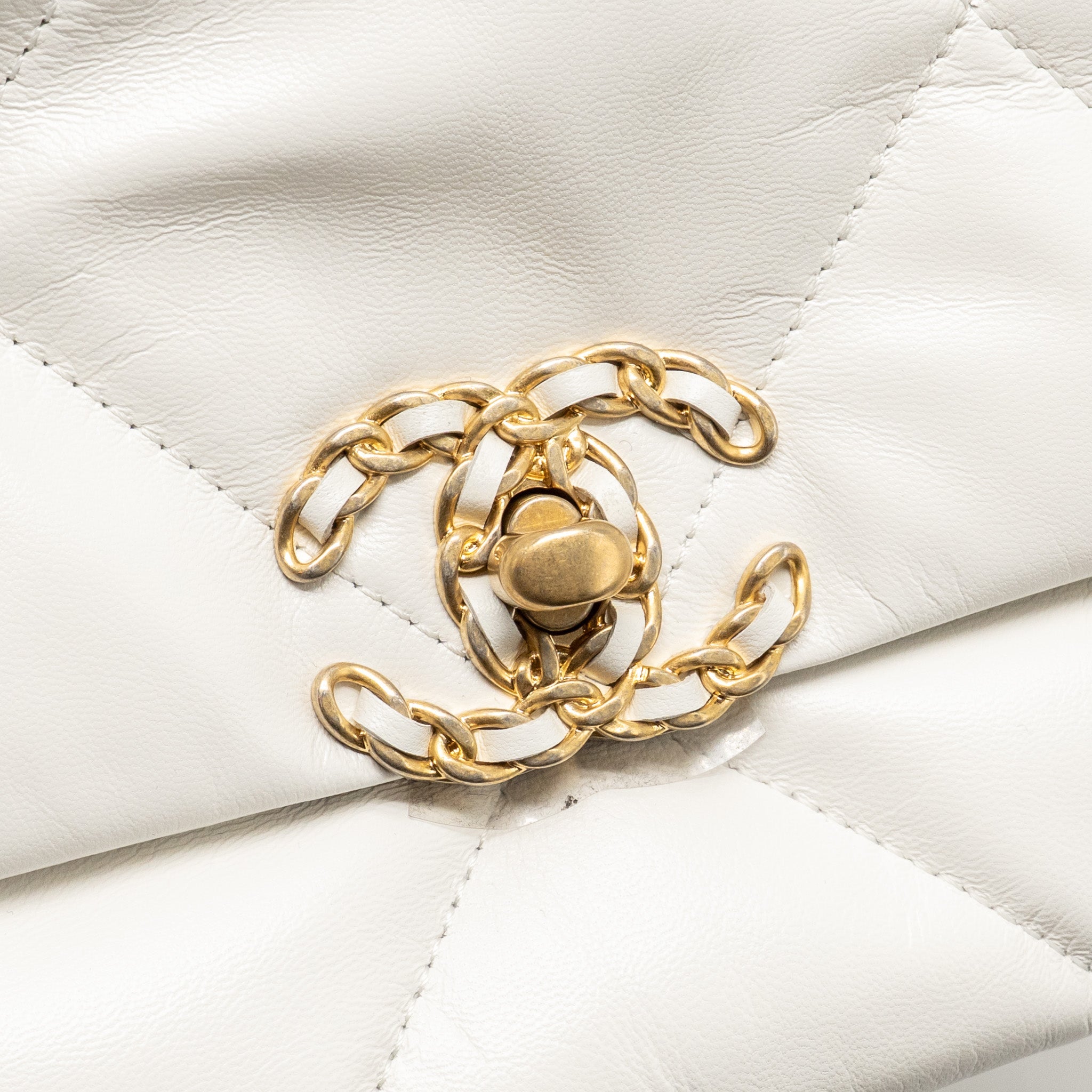 CHANEL SMALL 19 BAG LAMBSKIN WHITE MULTICOLOUR HARDWARE