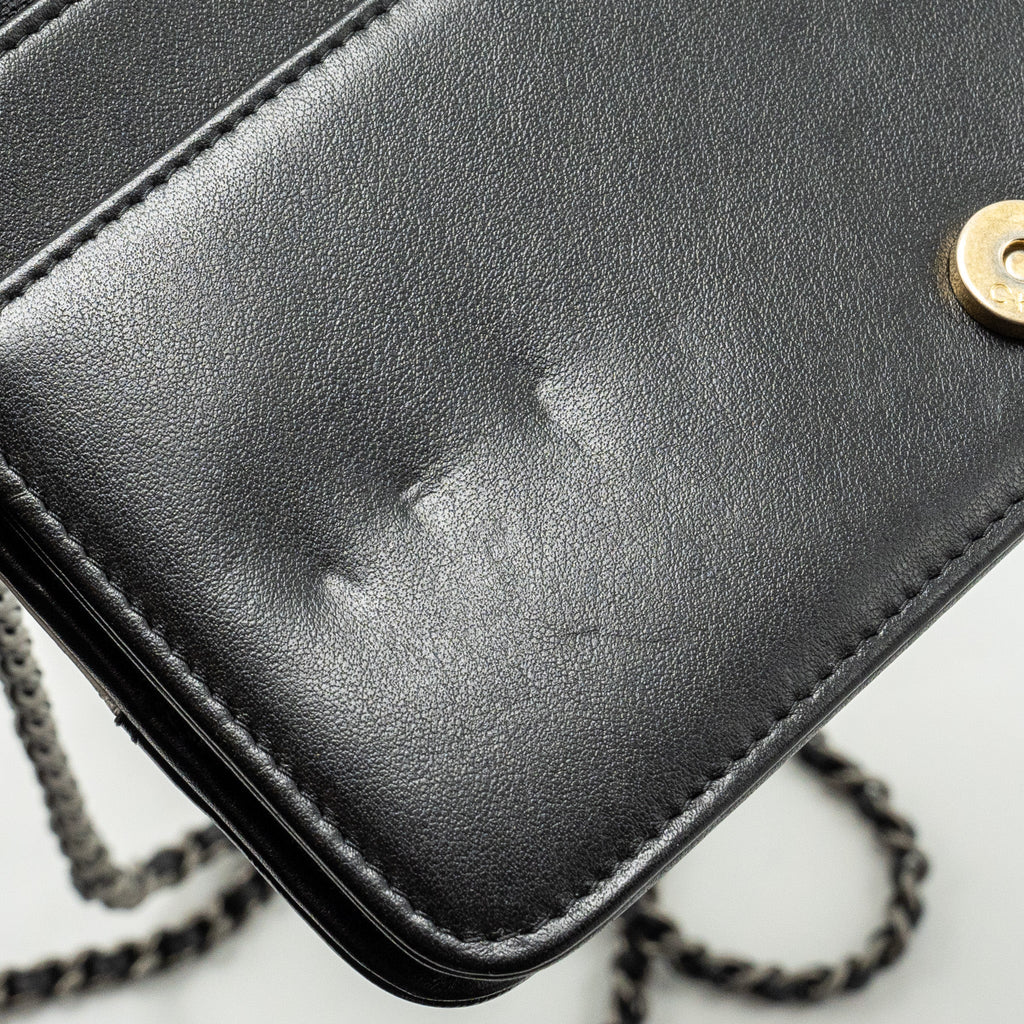 CHANEL GABRIELLE WALLET ON CHAIN CALFSKIN WHITE / BLACK MULTICOLOUR HARDWARE