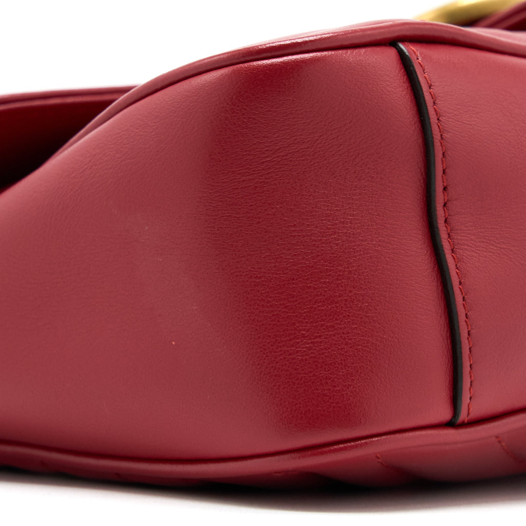 GUCCI SMALL GG MARMONT MATELASSE SHOULDER BAG CALFSKIN RED GHW