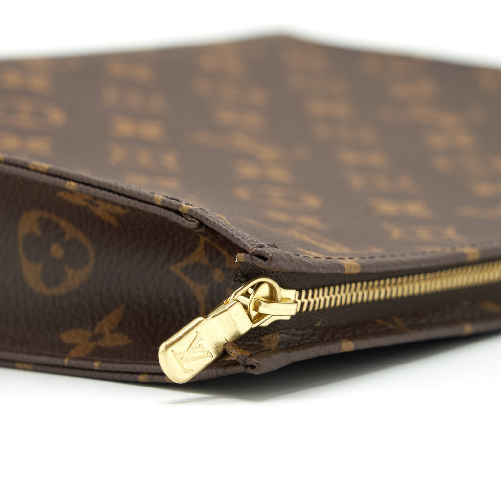 LOUIS VUITTON TOILETRY POCHETTE 26 MONOGRAM CANVAS