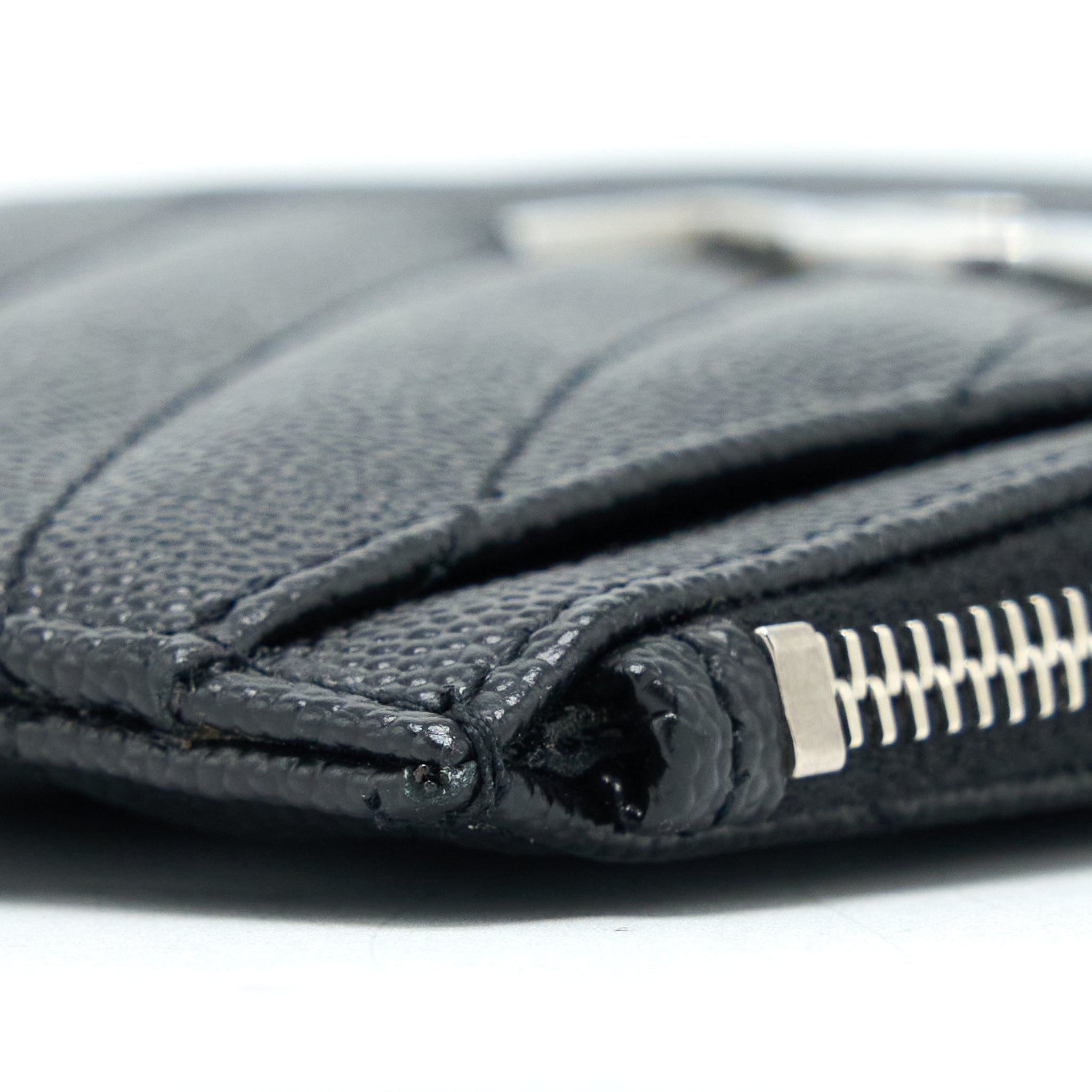 SAINT LAURENT CASSANDRA MATELASSE ZIPPED POUCH GRAINED CALFSKIN BLACK SHW