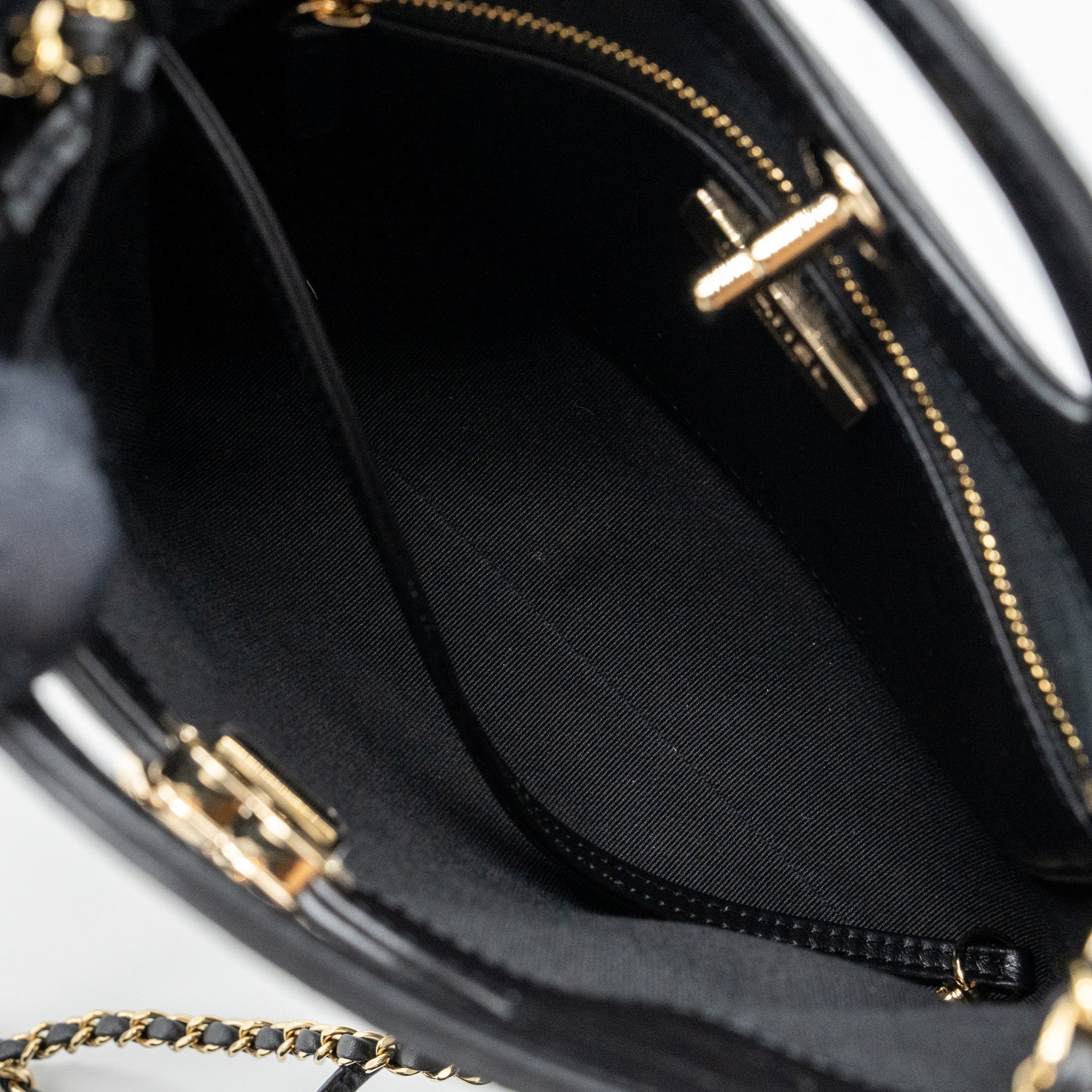 CHANEL 23A MINI 31 BAG CALFSKIN BLACK LGHW(MICROCHIP)