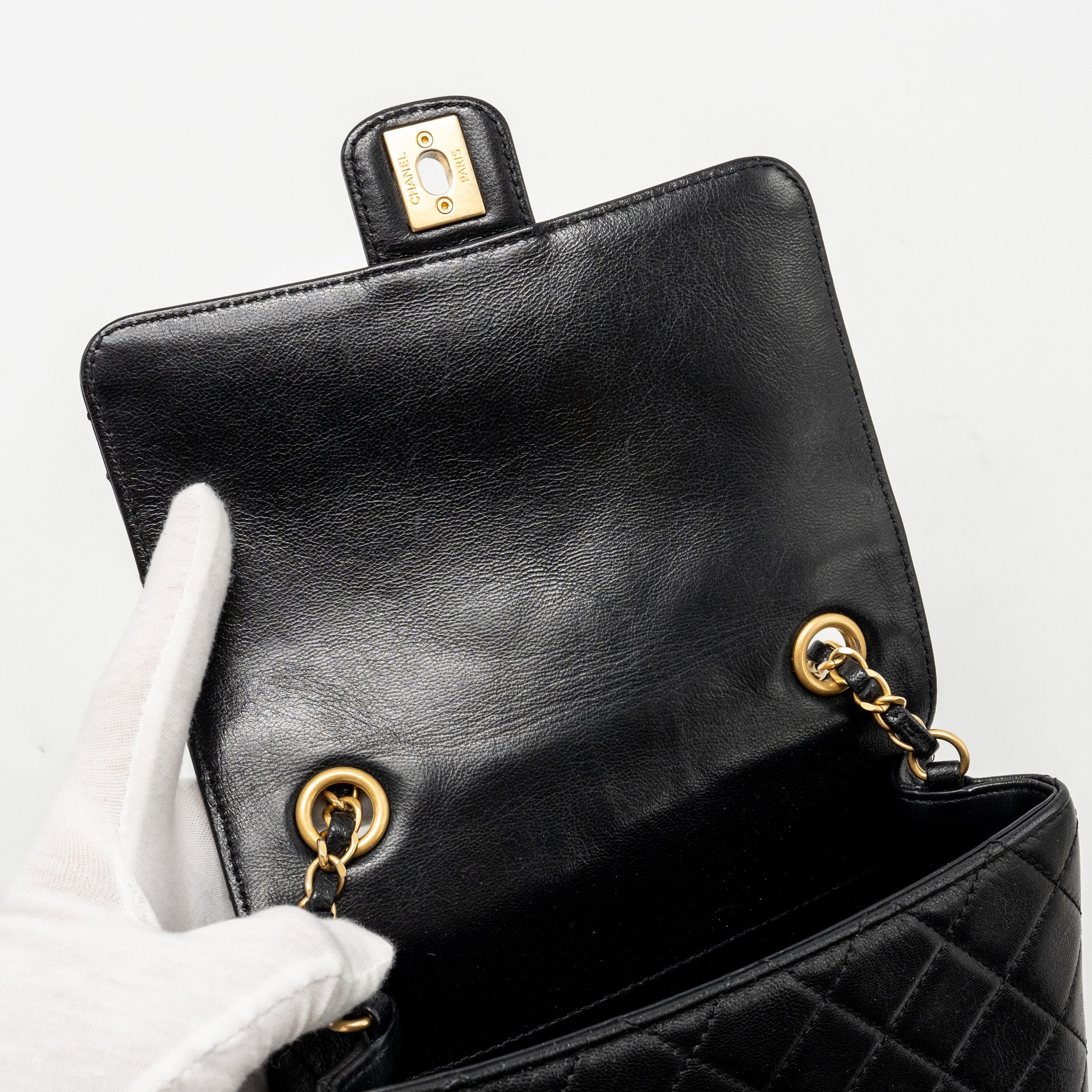 CHANEL 22K RETRO CLASSIC NEW SQUARE LARGE FLAP BAG GOATSKIN BLACK GHW (MICROCHIP)
