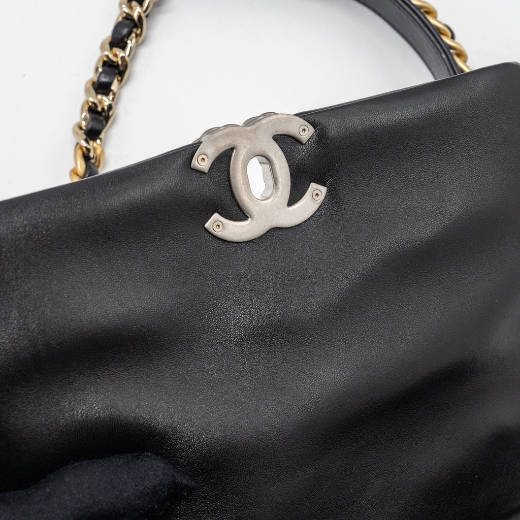 CHANEL SMALL 19 BAG LAMBSKIN BLACK MULTICOLOUR HARDWARE(MICROCHIP)