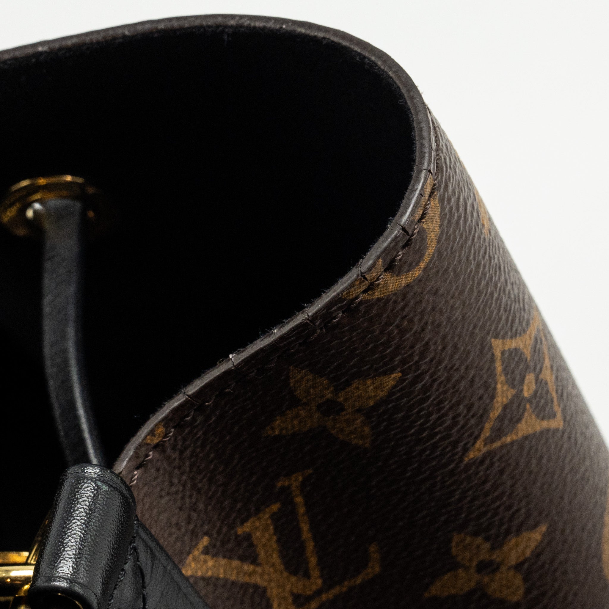 LOUIS VUITTON NEO NOE MONOGRAM CANVAS BLACK GHW