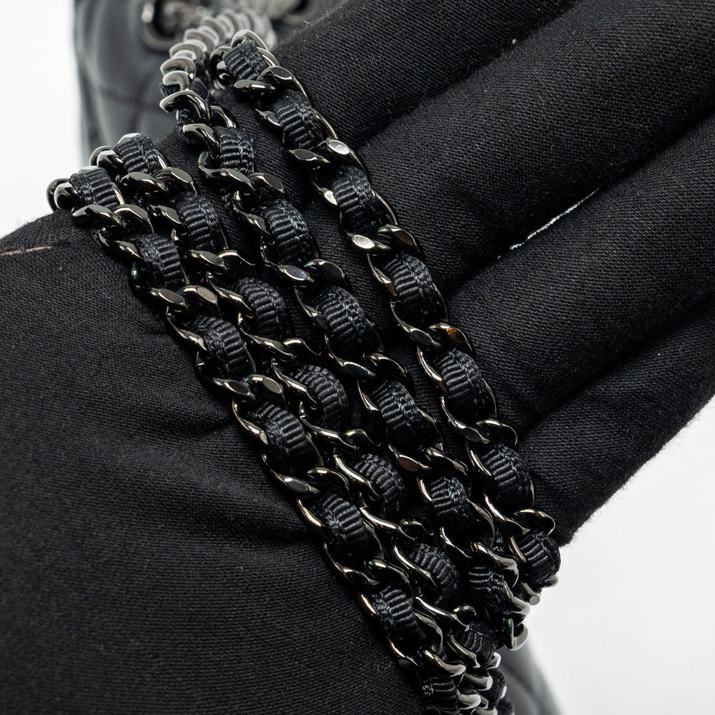 CHANEL QUILTED FLAP BAG LAMBSKIN/FABRIC SO BLACK