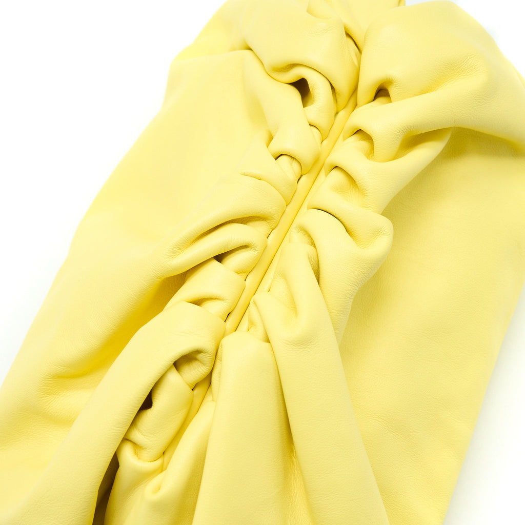 BOTTEGA VENETA CLUTCH CALFSKIN YELLOW