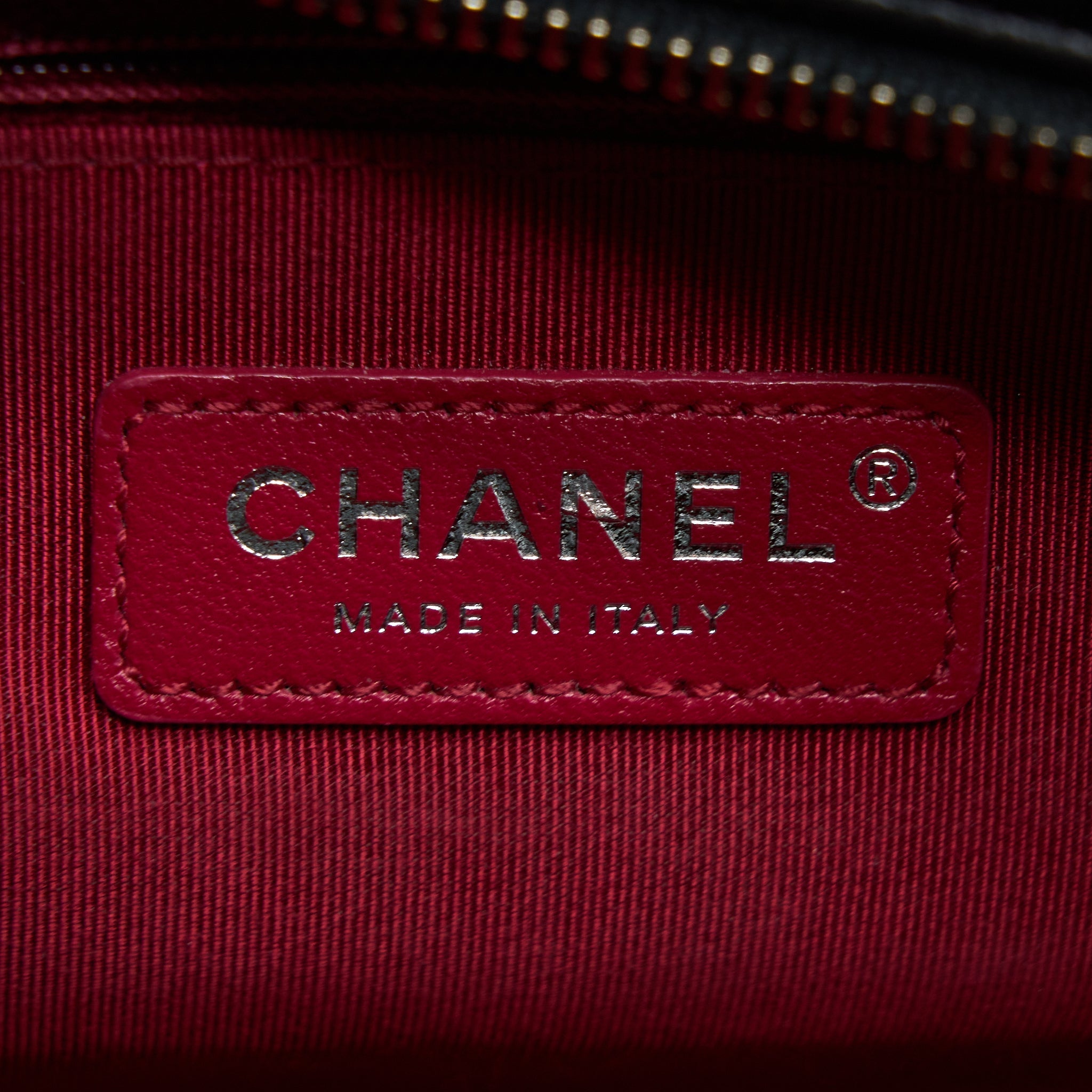 CHANEL NEW MEDIUM GABRIELLE HOBO BAG AGED SMOOTH CALFSKIN MULTICOLOUR HARDWARE