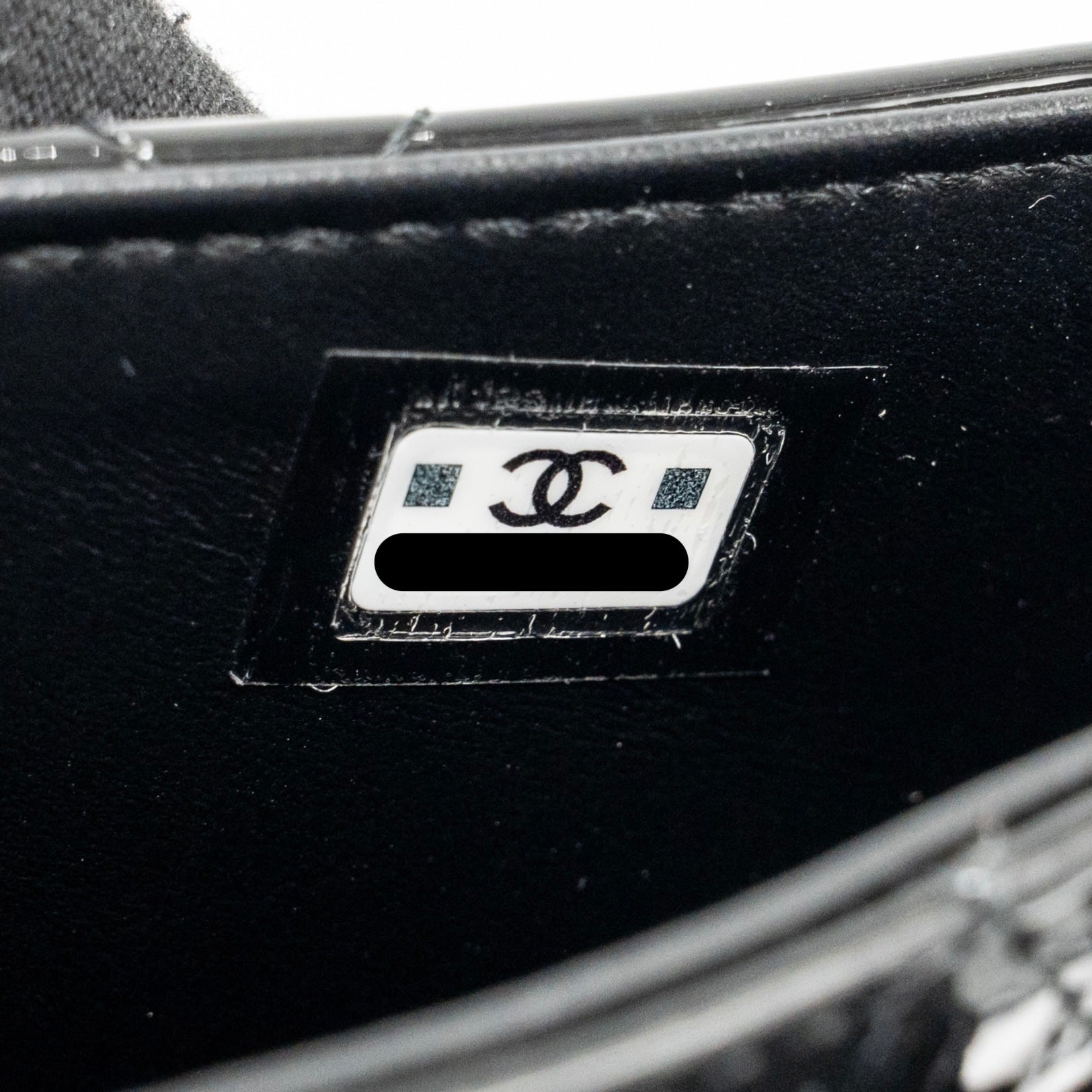 CHANEL 23K HOOP BAG PATENT LEATHER BLACK GHW (MICROCHIP)