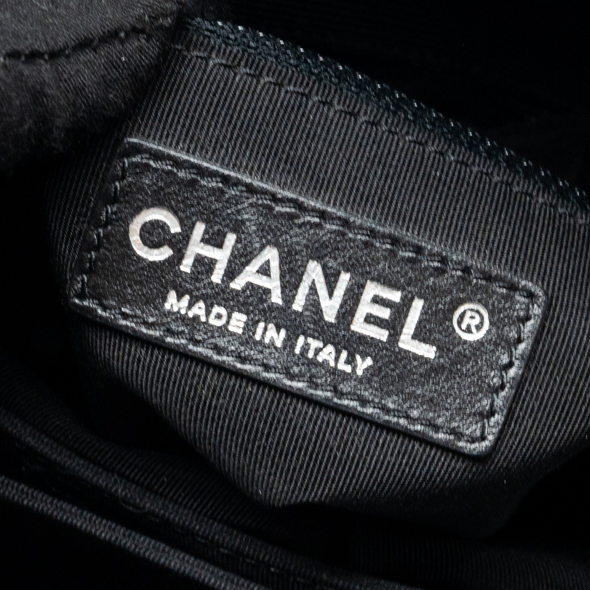CHANEL QUILTED FLAP BAG LAMBSKIN/FABRIC SO BLACK