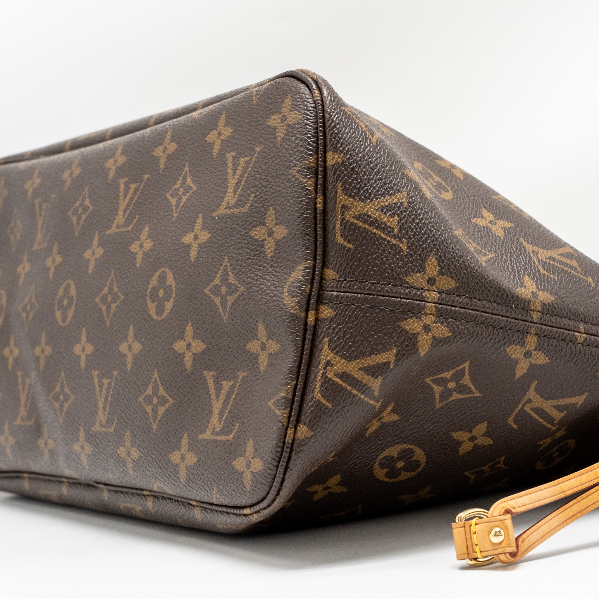 LOUIS VUITTON NEVERFULL MM MONOGRAM CANVAS GHW