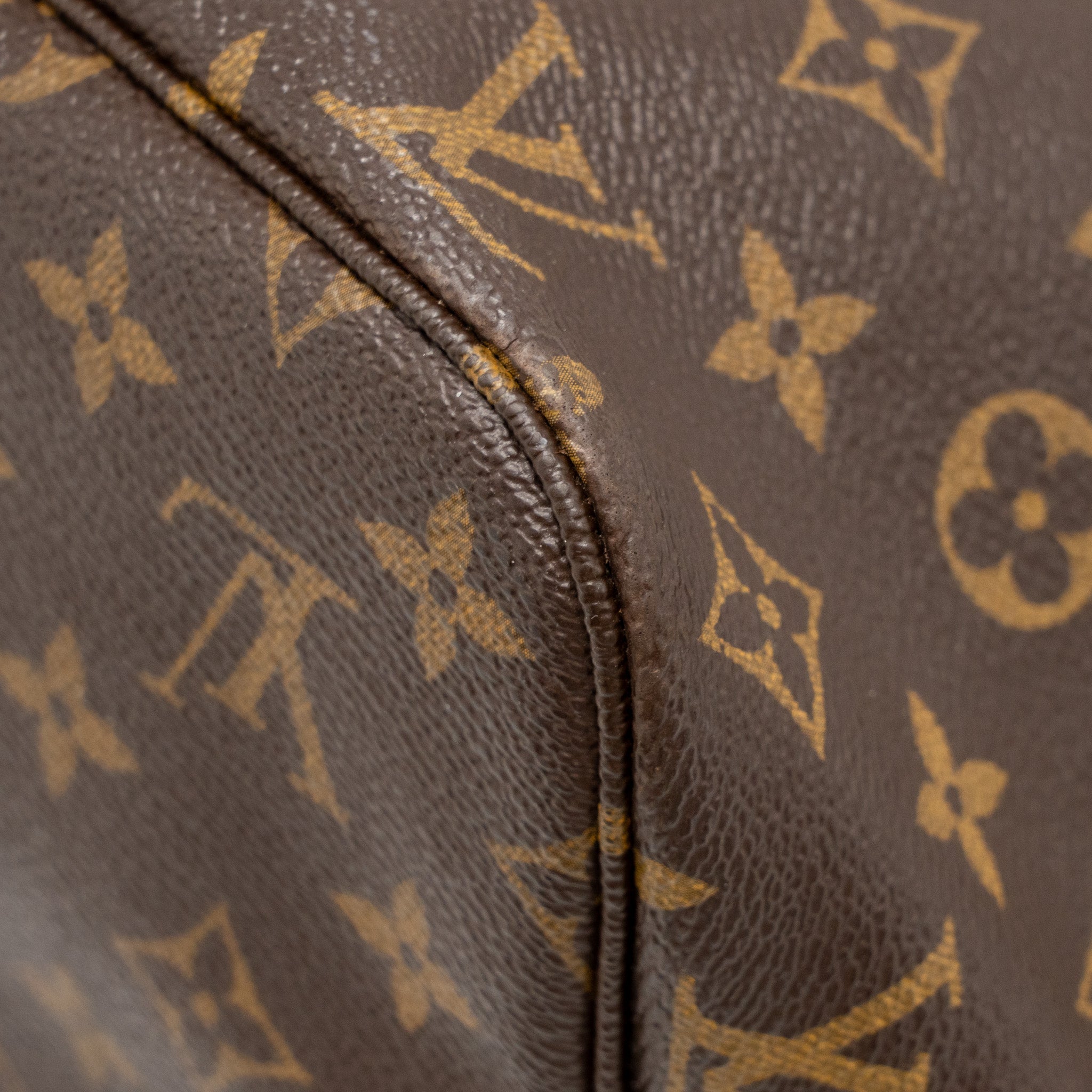 LOUIS VUITTON NEVERFULL MM MONOGRAM CANVAS GHW