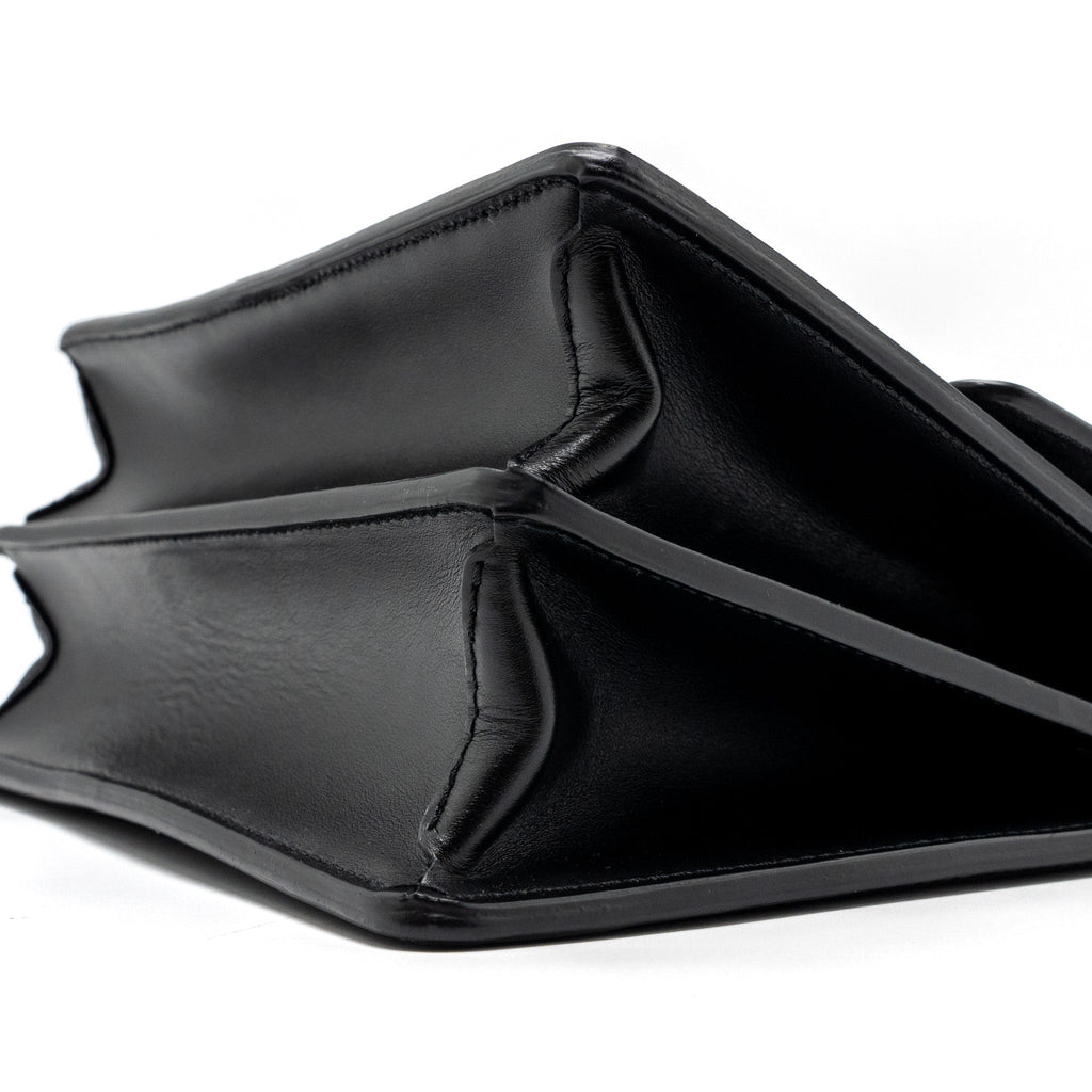 LOUIS VUITTON DAUPHINE MM EPI BLACK GHW (NEW VERSION)