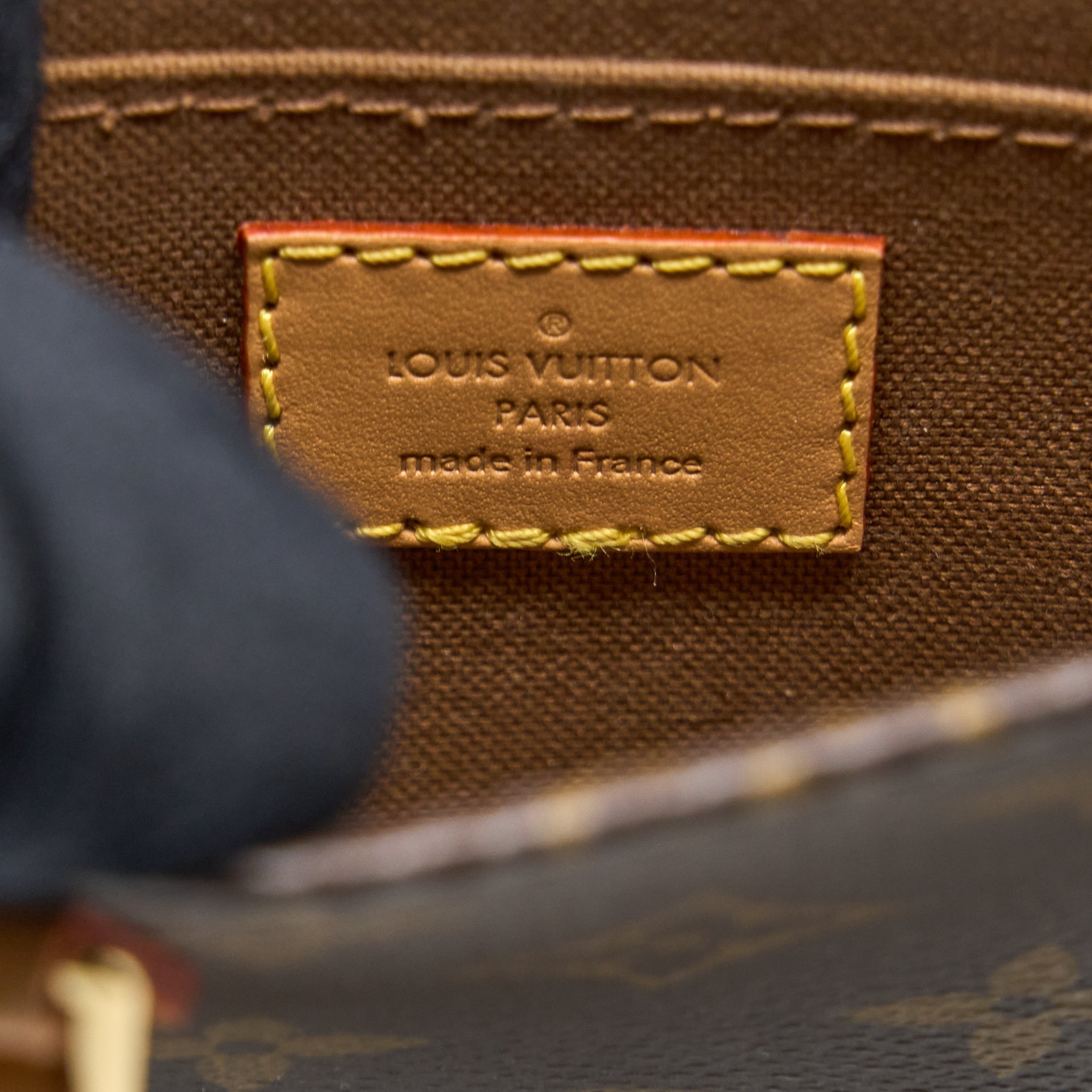 LOUIS VUITTON PETIT SAC PLAT MONOGRAM CANVAS GHW