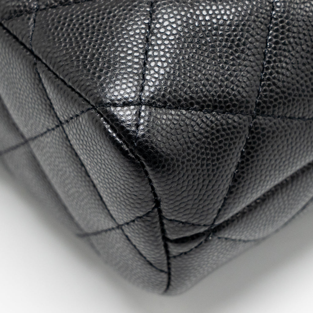 CHANEL 25C DETAIL CC LOGO QUILTED HOBO BAG CAVIAR BLACK LGHW (MICROCHIP)
