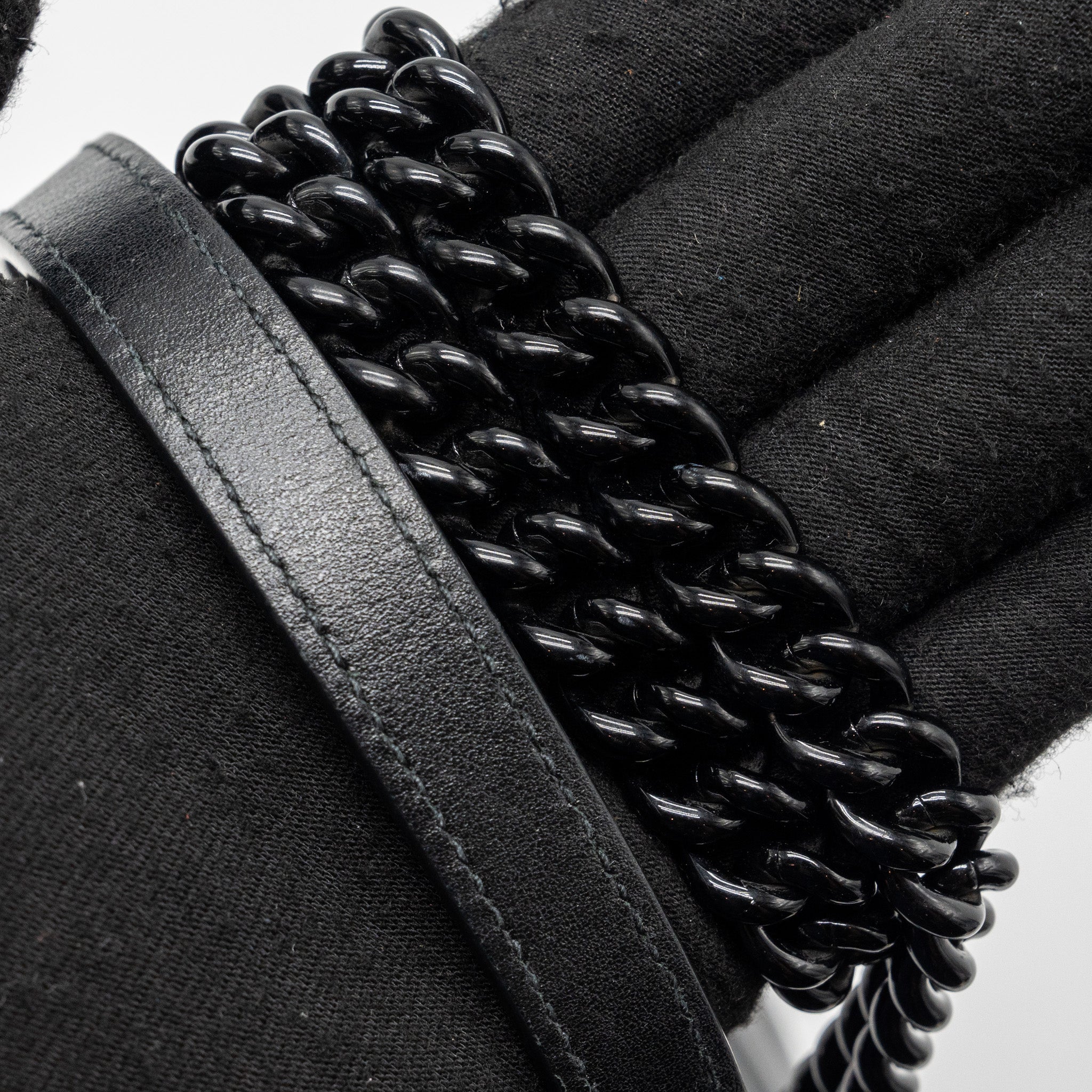 GUCCI MINI MARMONT CALFSKIN BLACK WITH BLACK HARDWARE