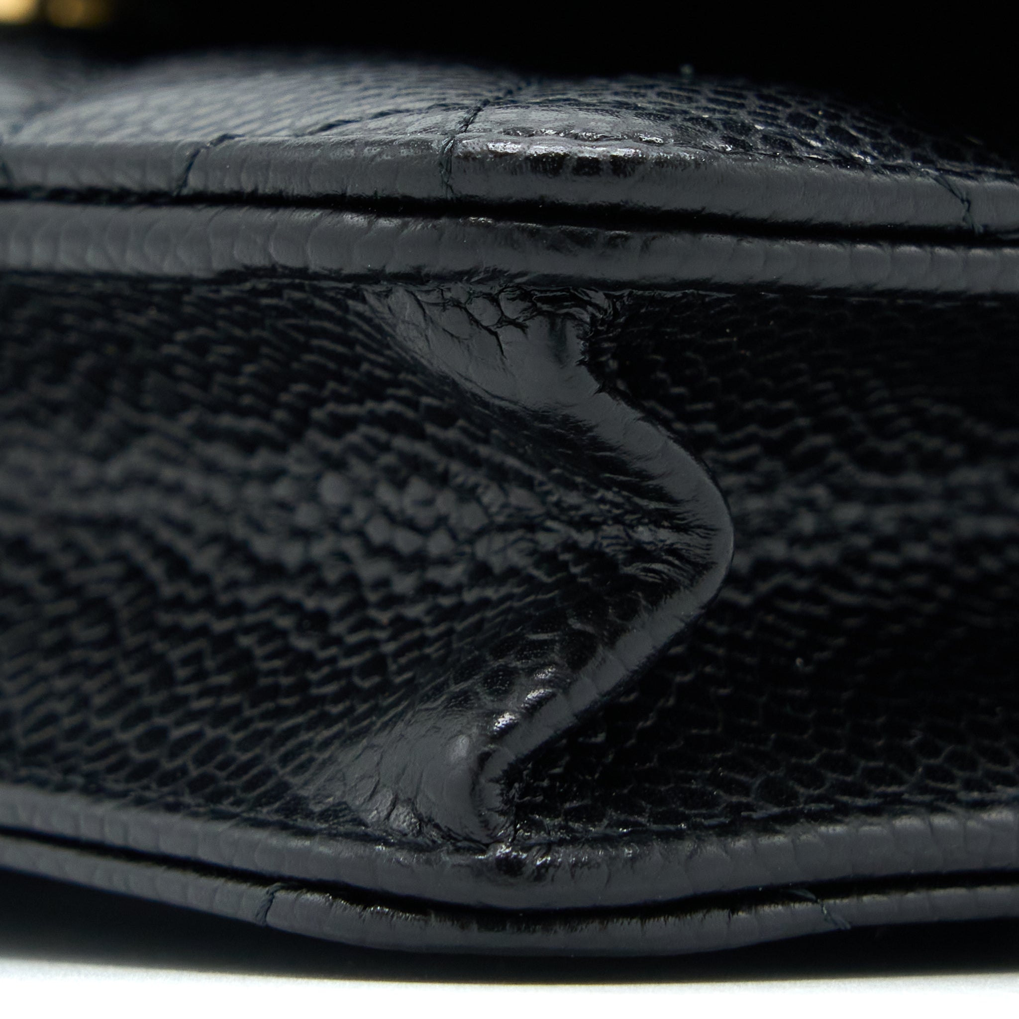 CHANEL CLASSIC WALLET ON CHAIN CAVIAR BLACK GHW (MICROCHIP)