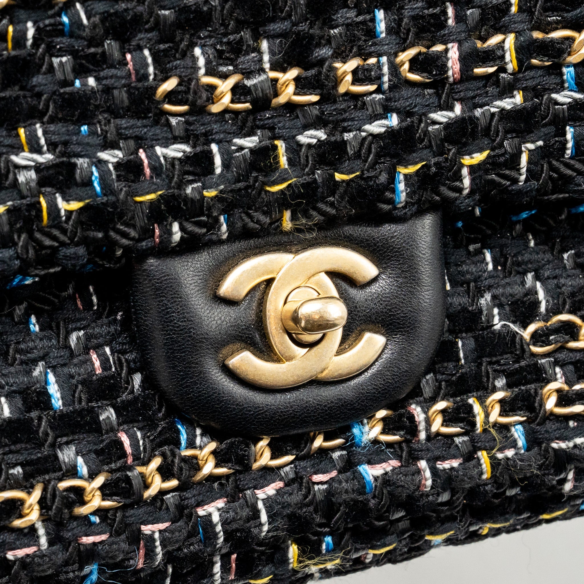 CHANEL MEDIUM SINGLE FLAP BAG TWEED BLACK GHW