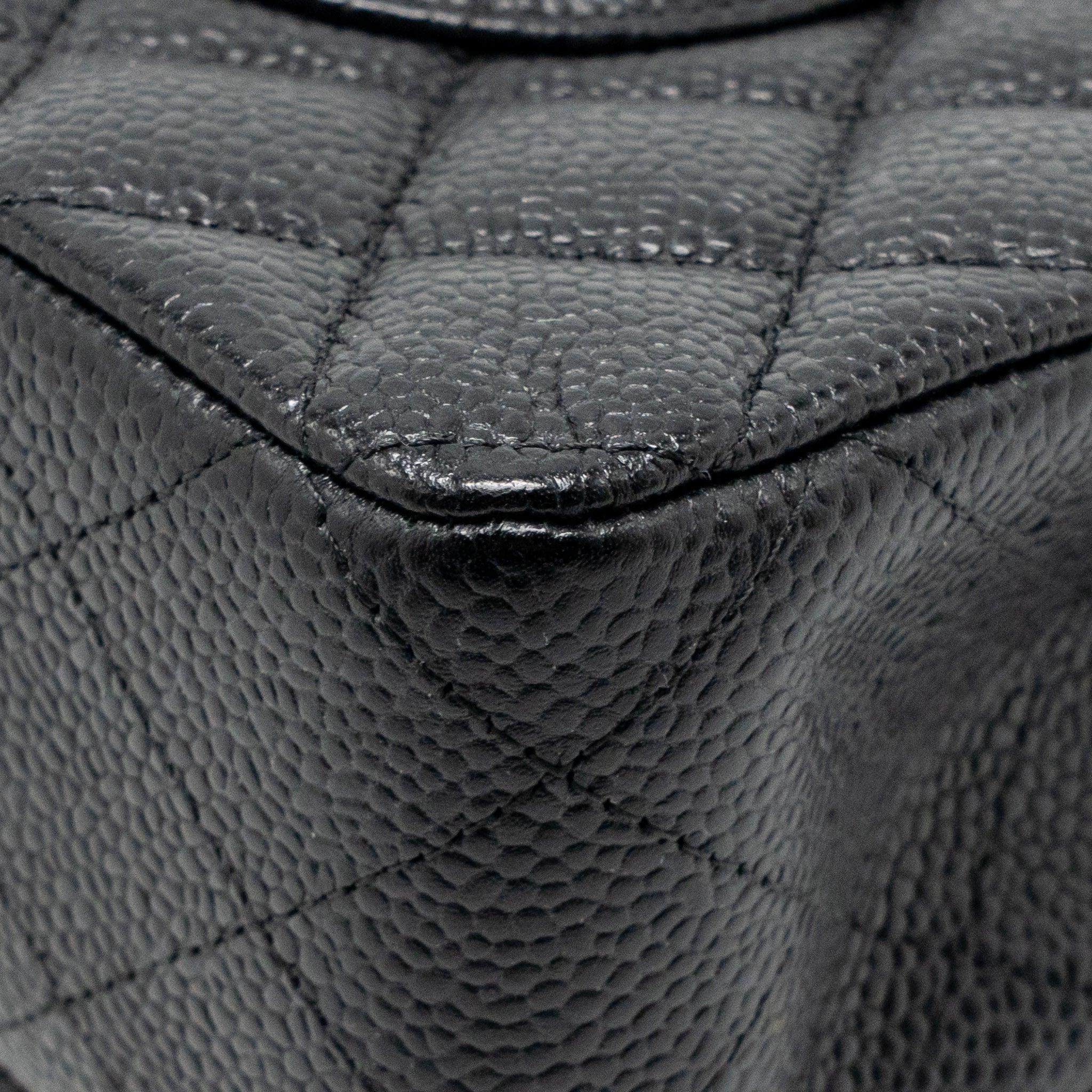CHANEL MEDIUM CLASSIC DOUBLE FLAP BAG CAVIAR BLACK GHW