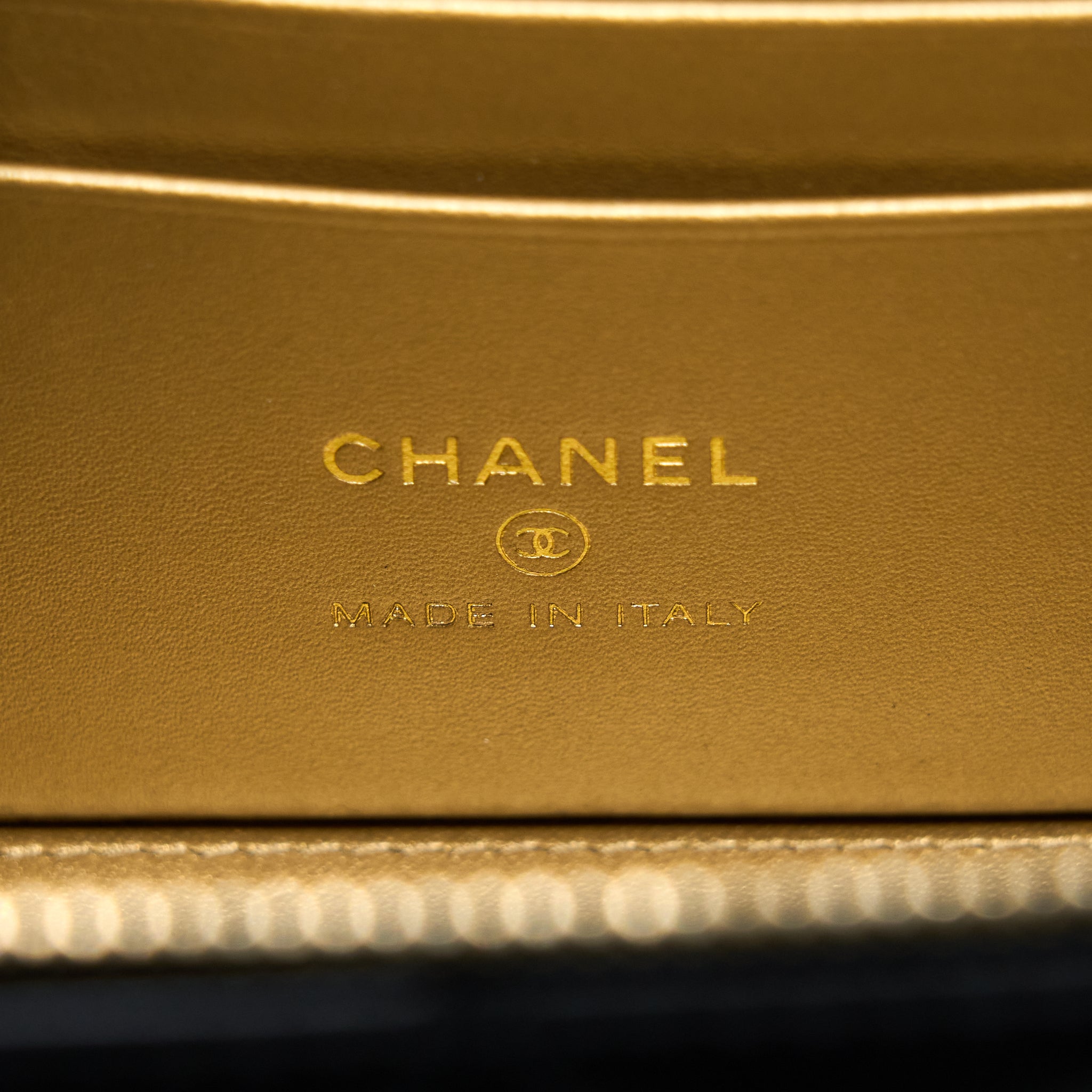 CHANEL PEARL CRUSH LONG VANITY LAMBSKIN BLACK BRUSHED GHW(MICROCHIP)