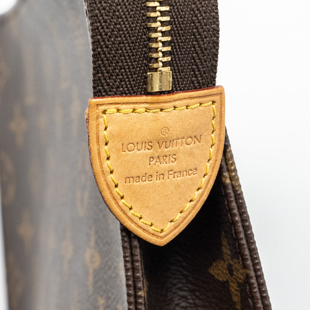 LOUIS VUITTON TOILETRY POCHETTE 26 MONOGRAM CANVAS GHW