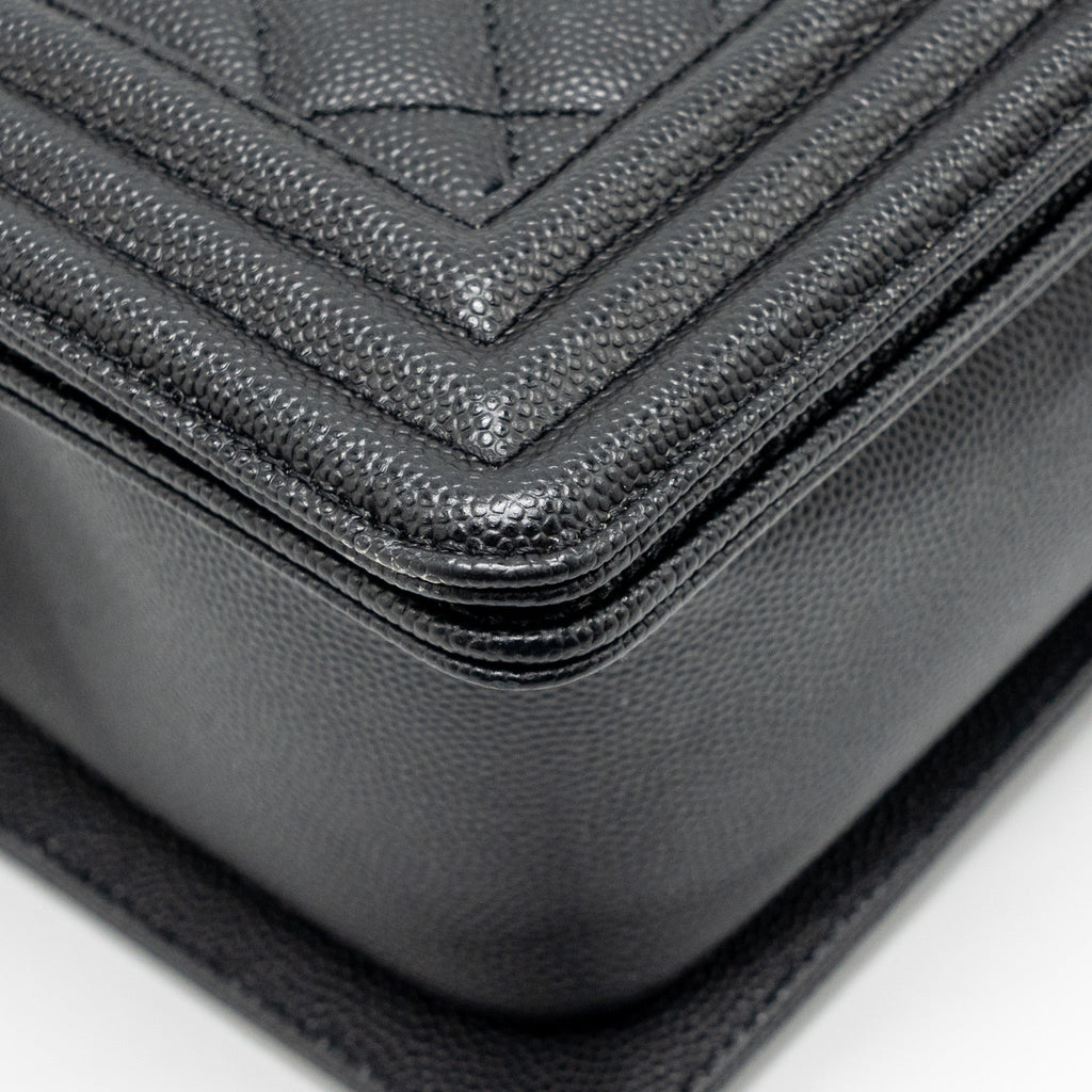 CHANEL MEDIUM BOY BAG CAVIAR BLACK RUTHENIUM HARDWARE