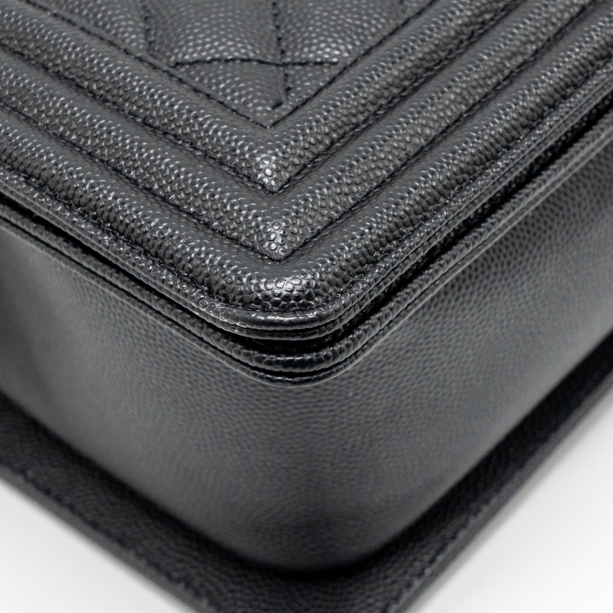 CHANEL MEDIUM BOY BAG CAVIAR BLACK RUTHENIUM HARDWARE