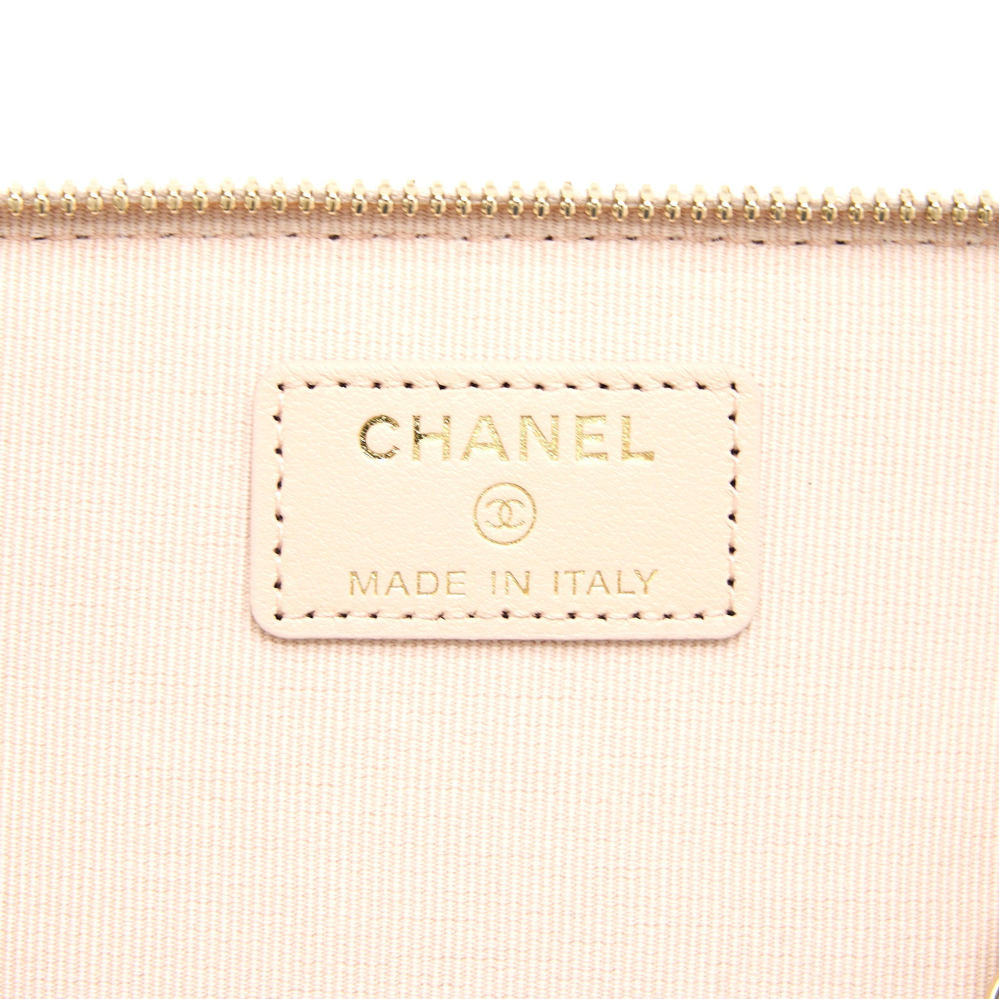 CHANEL LONG VANITY CASE CAVIAR LIGHT PINK LGHW