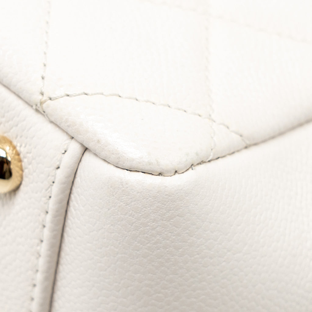 CHANEL MEDIUM BUSINESS AFFINITY CAVIAR WHITE LGHW