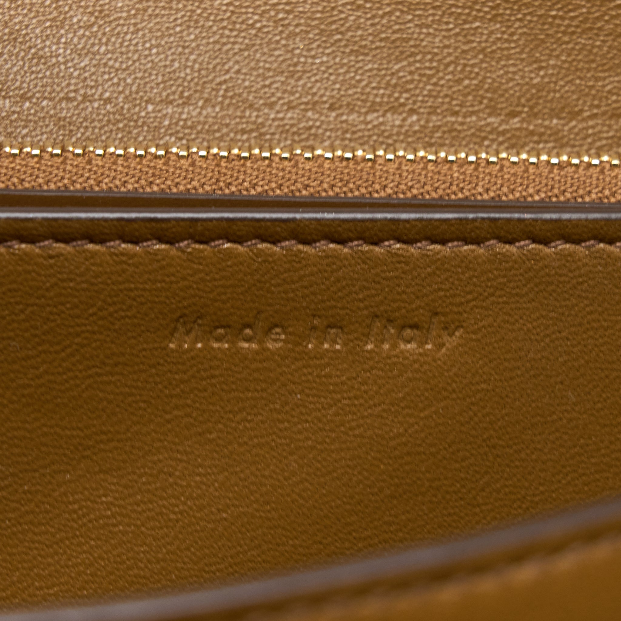 CELINE MEDIUM CLASSIC BOX BAG CALFSKIN CARAMEL BRUSHED GHW