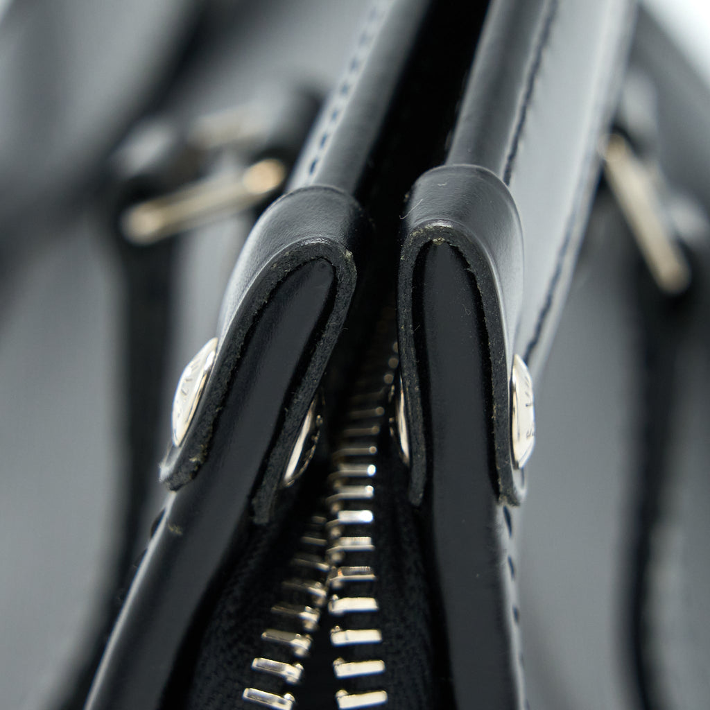 LOUIS VUITTON MADELEINE PM EPI BLACK SHW