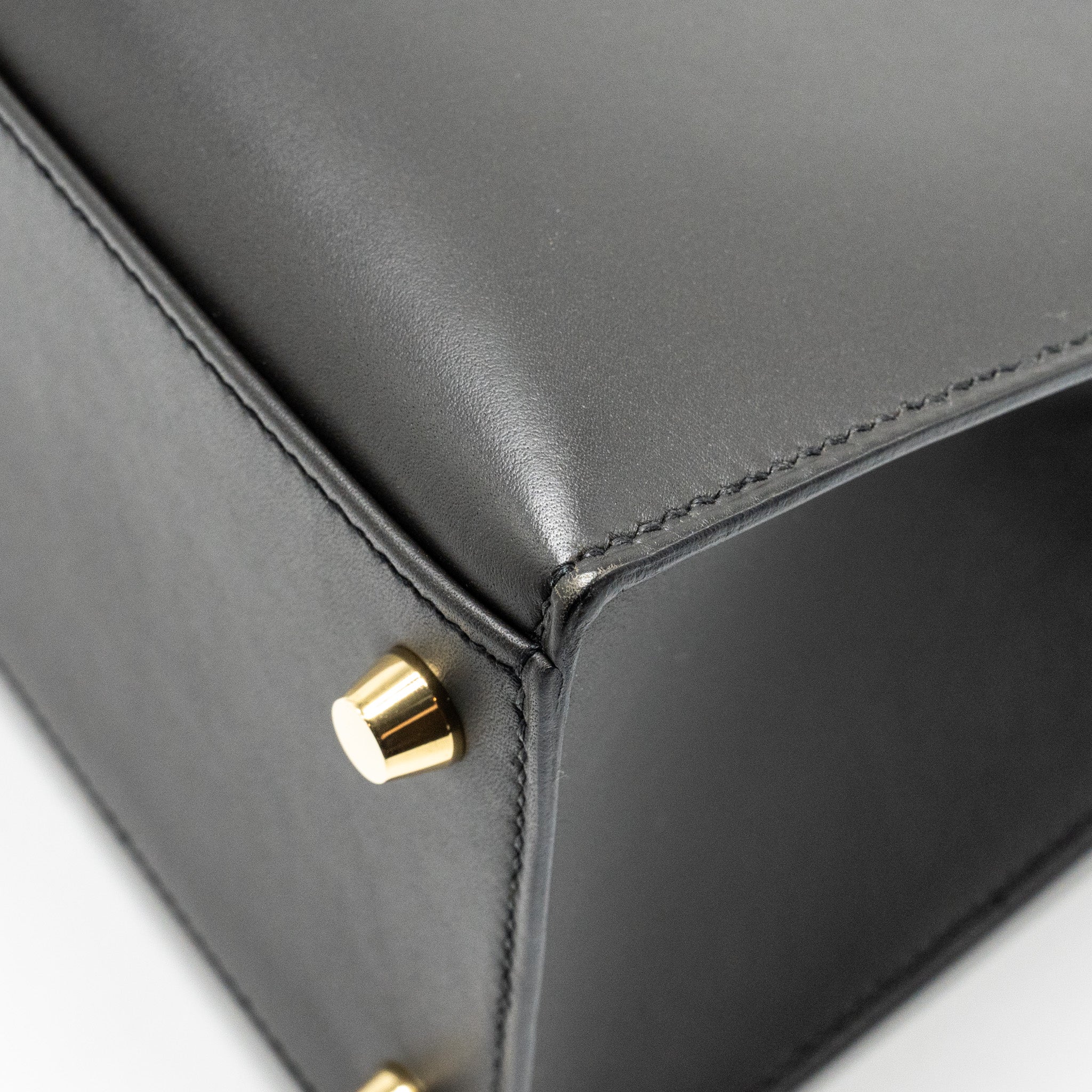 HERMES KELLY28 SOMBRERO EBENE GHW