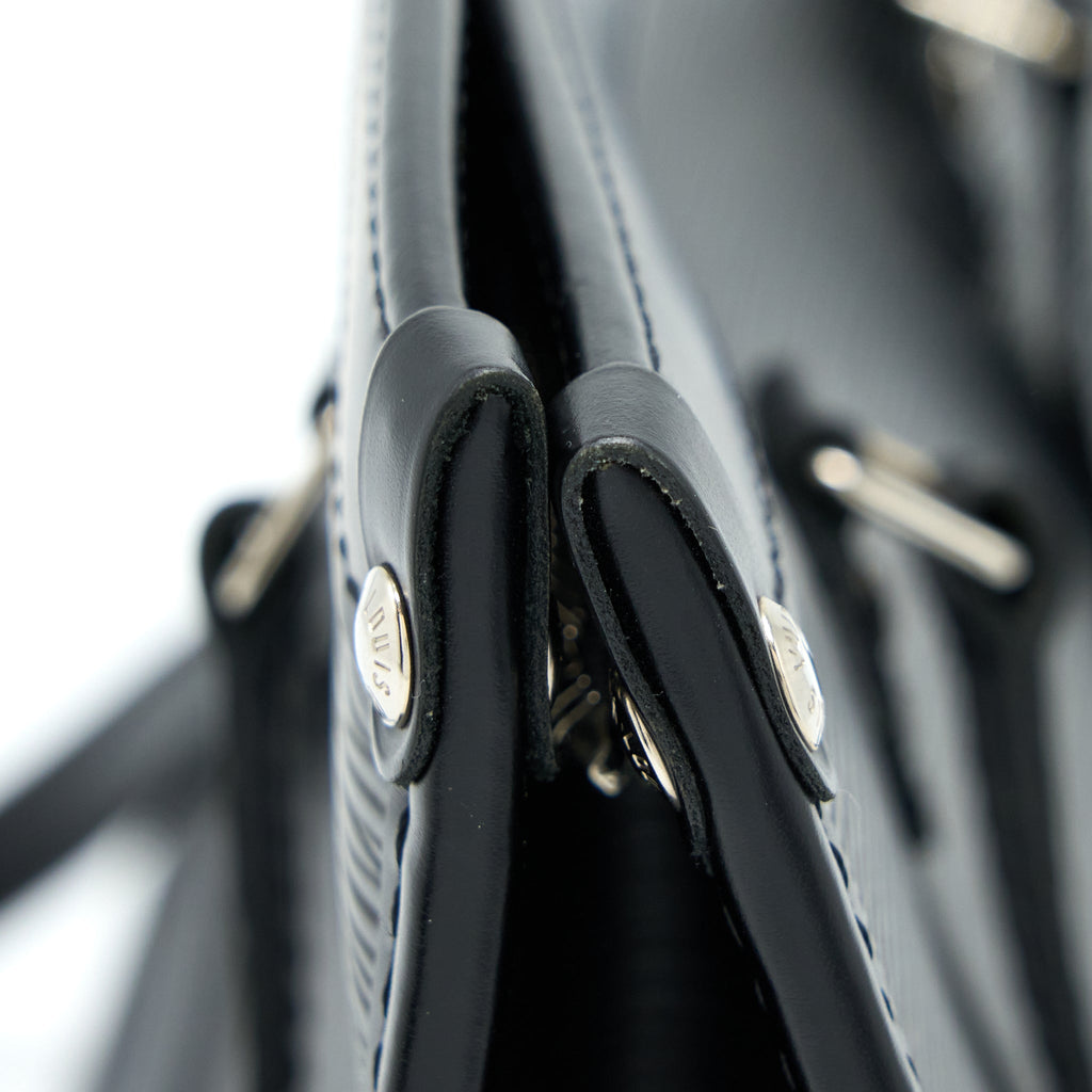 LOUIS VUITTON MADELEINE PM EPI BLACK SHW